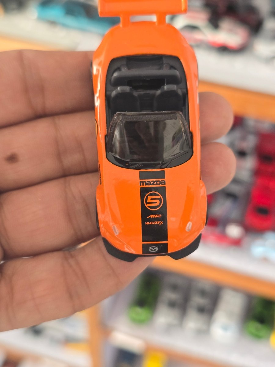 Hot Wheels 2015 Mazda MX - 5 Miata - Orange (Uncarded) - Kinder Logs