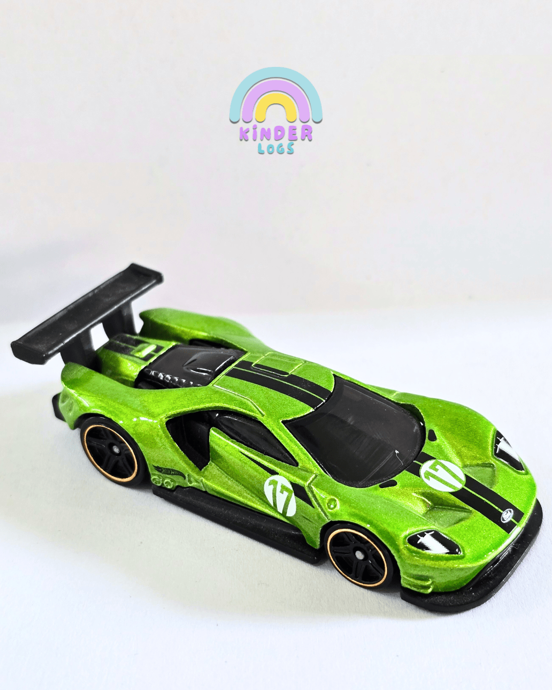 Hot Wheels 2016 Ford GT Race - Green (Used Car) - Kinder Logs