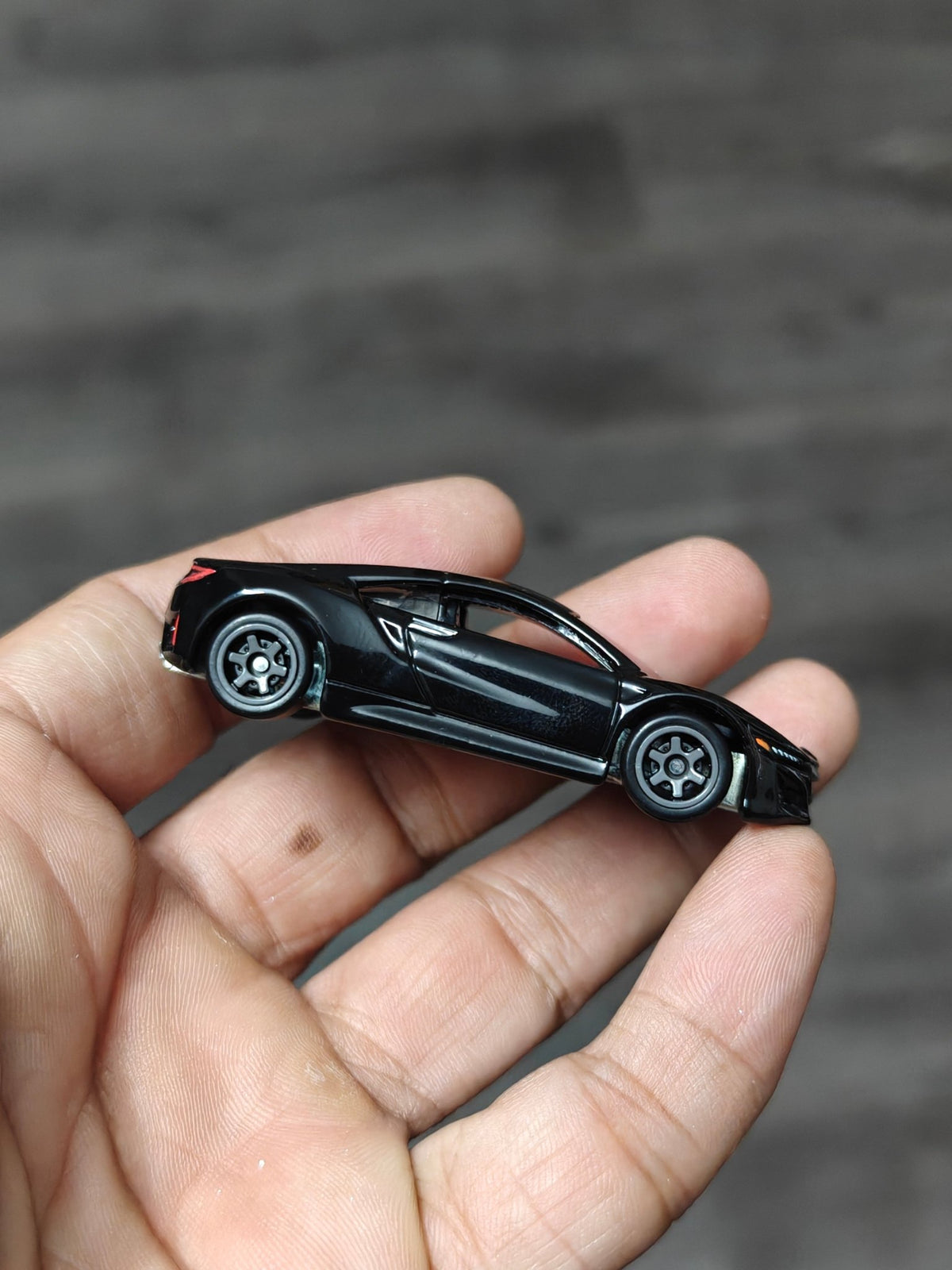 Hot Wheels 2017 Acura NSX - Hybrid Speed (Uncarded - New) - Kinder Logs