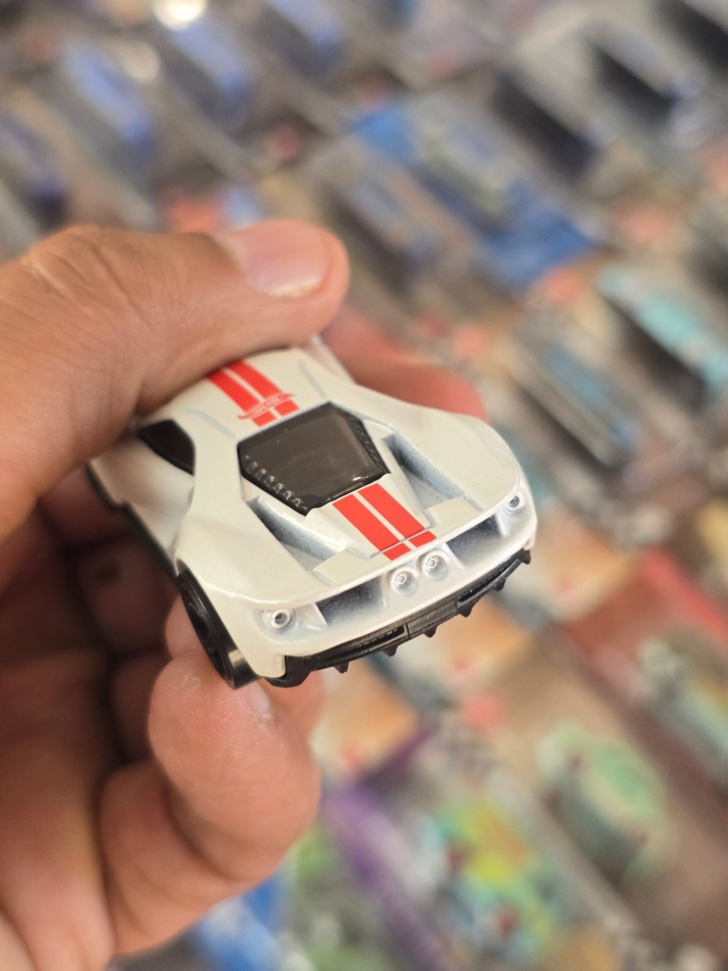 Hot Wheels 2017 Ford GT - White (Uncarded) - Kinder Logs