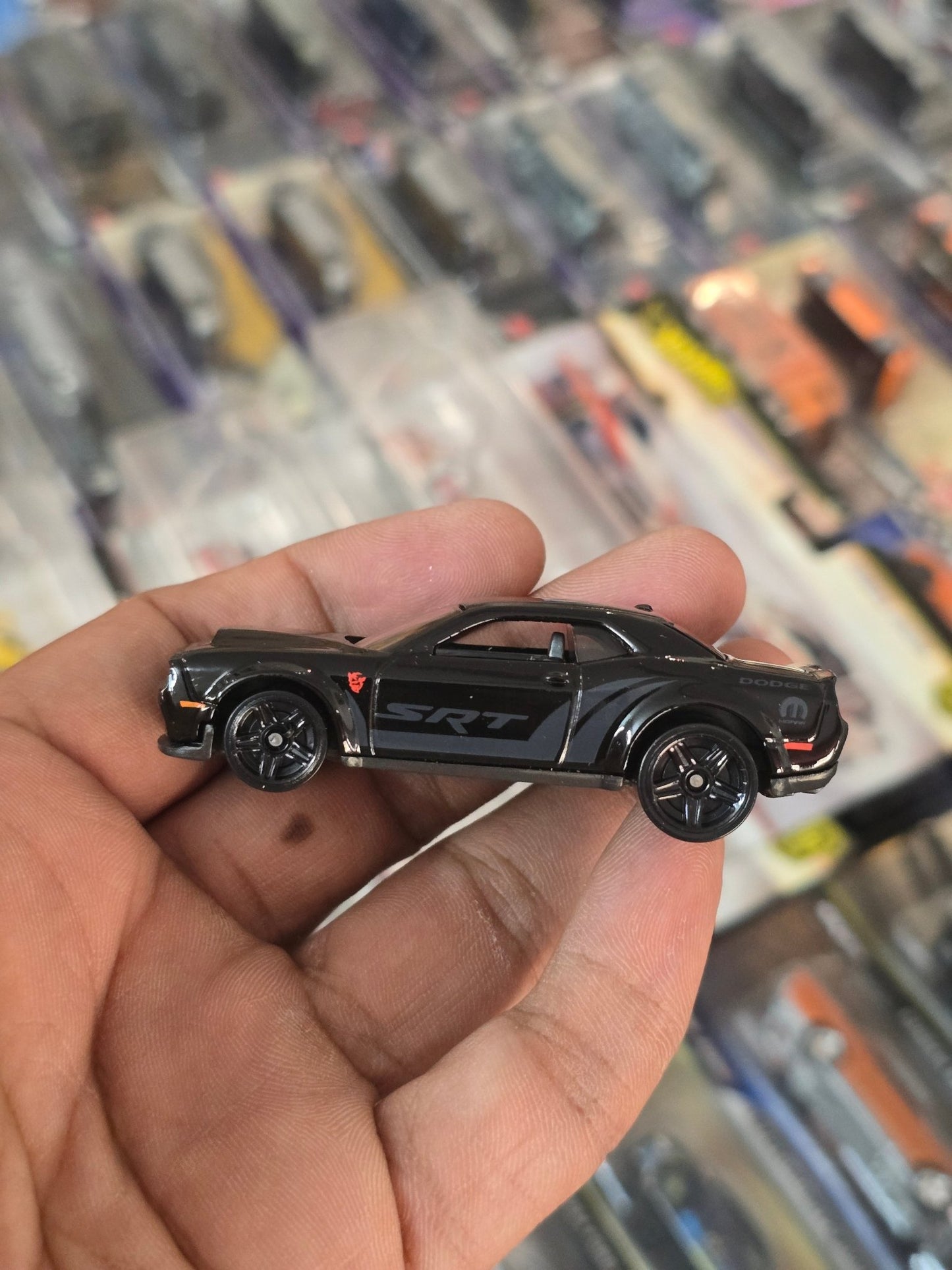 Hot Wheels 2018 Dodge Challenger SRT Demon (Uncarded) - Kinder Logs