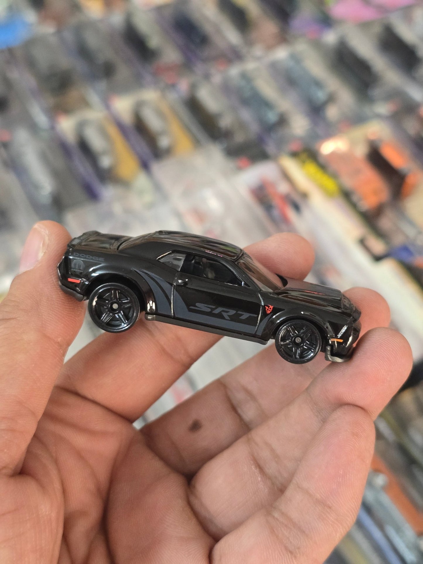 Hot Wheels 2018 Dodge Challenger SRT Demon (Uncarded) - Kinder Logs