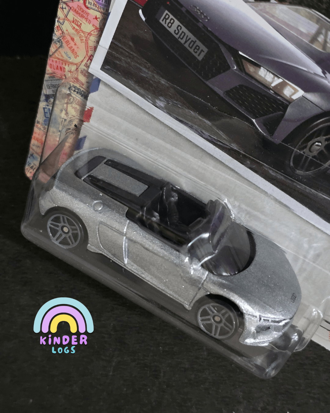 Hot Wheels 2019 Audi R8 Spyder - Silver (Imported) - Kinder Logs