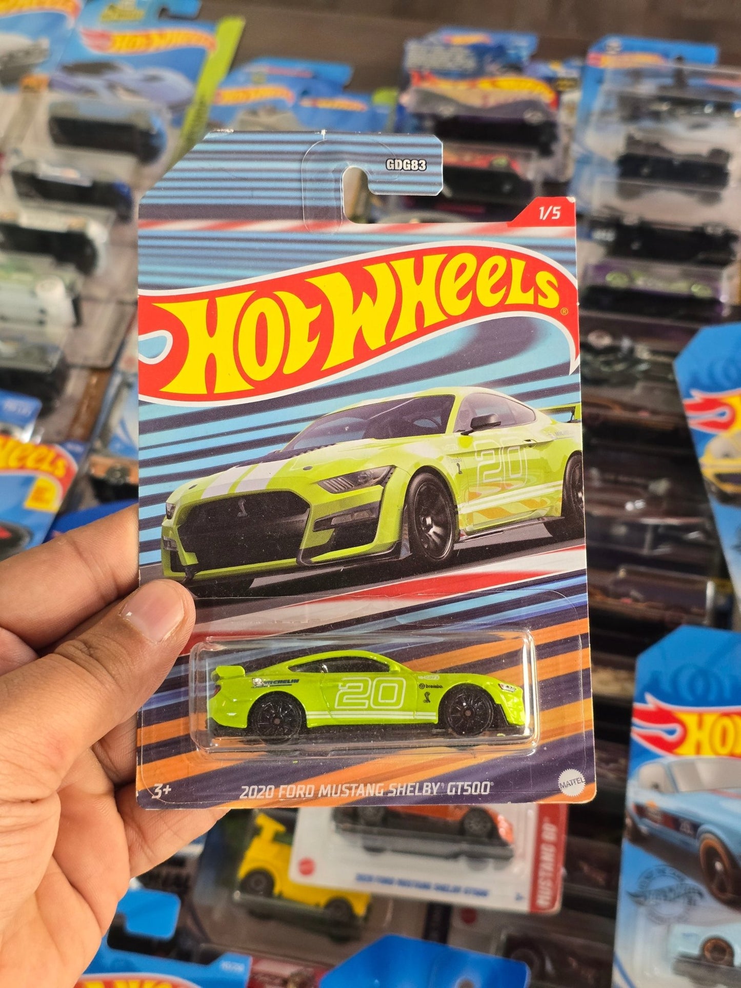 Hot Wheels 2020 Ford Mustang Shelby GT500 - Racing Circuit (Imported) - Kinder Logs