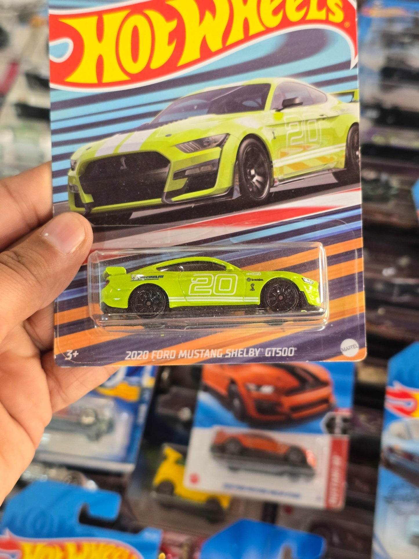 Hot Wheels 2020 Ford Mustang Shelby GT500 - Racing Circuit (Imported) - Kinder Logs