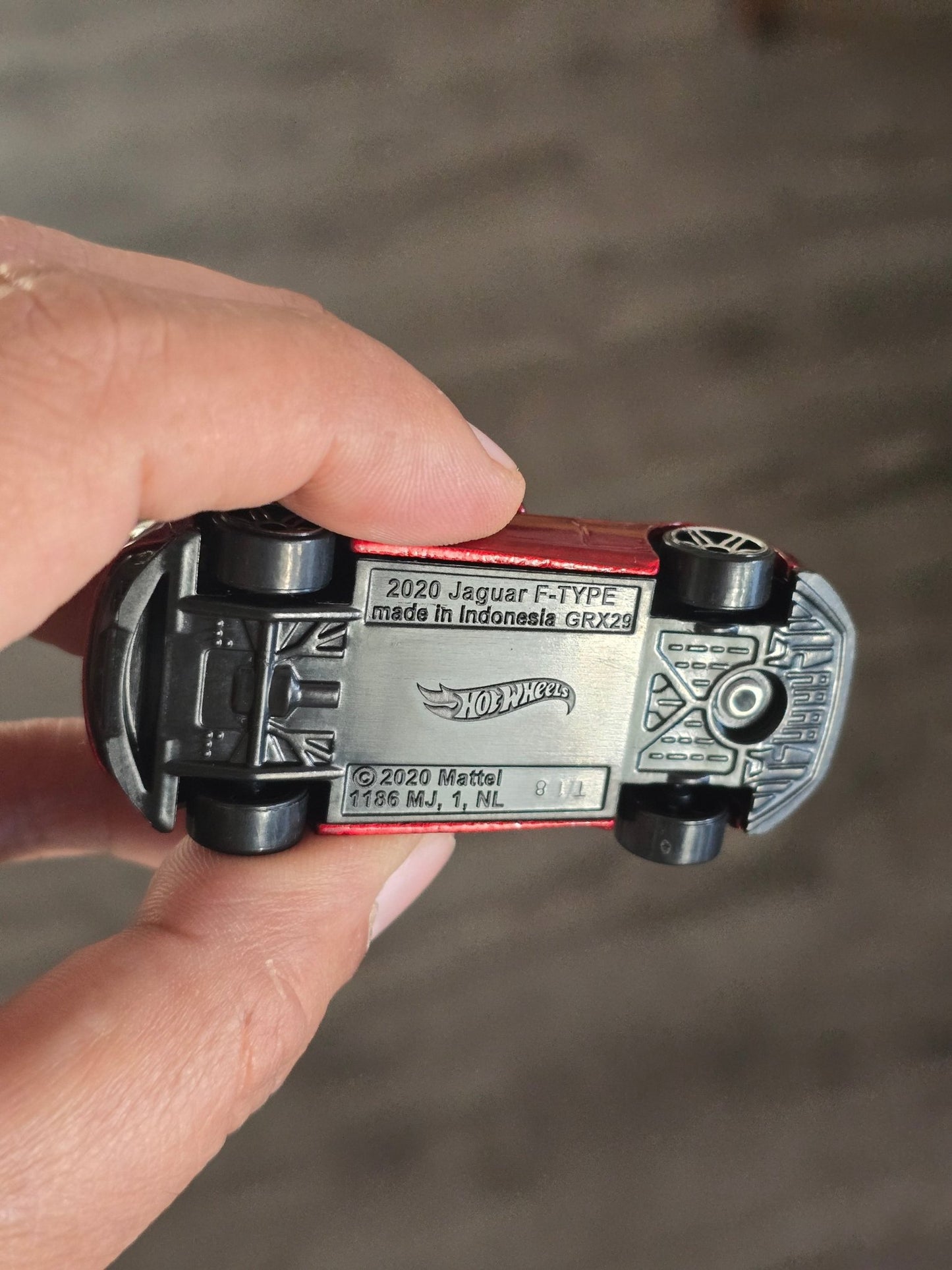 Hot Wheels 2020 Jaguar F - Type - Red (Uncarded - New) - Kinder Logs