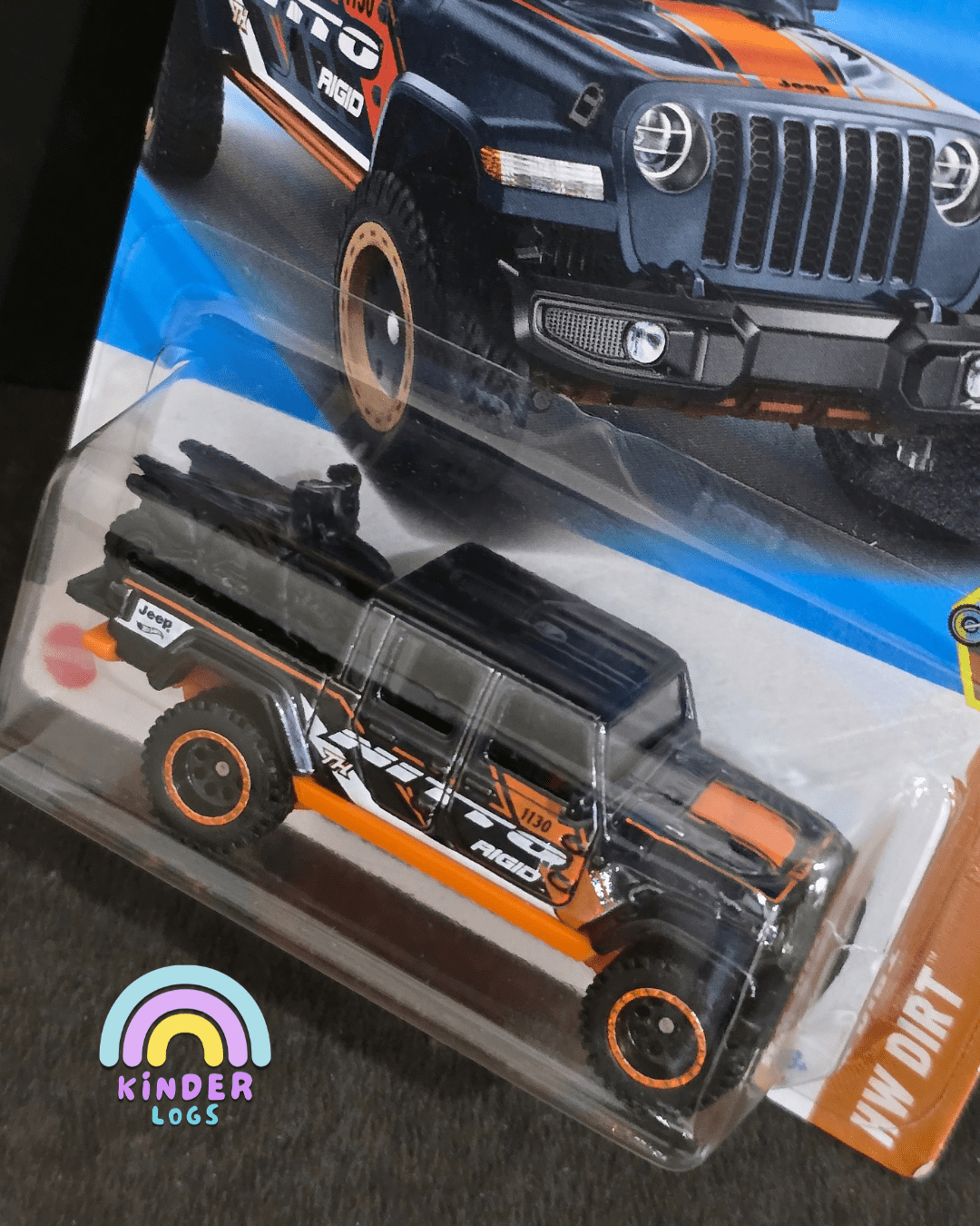 Hot Wheels 2020 Jeep Gladiator Super Treasure Hunt (STH) - Imported - Kinder Logs