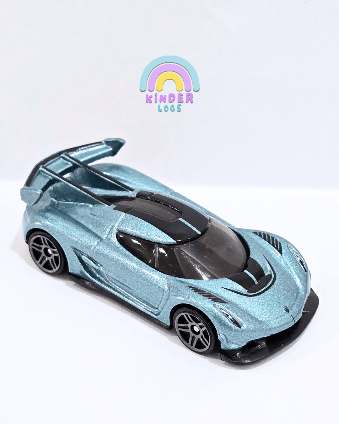 Hot Wheels 2020 Koenigsegg Jesko - Light Blue (Uncarded) - Kinder Logs