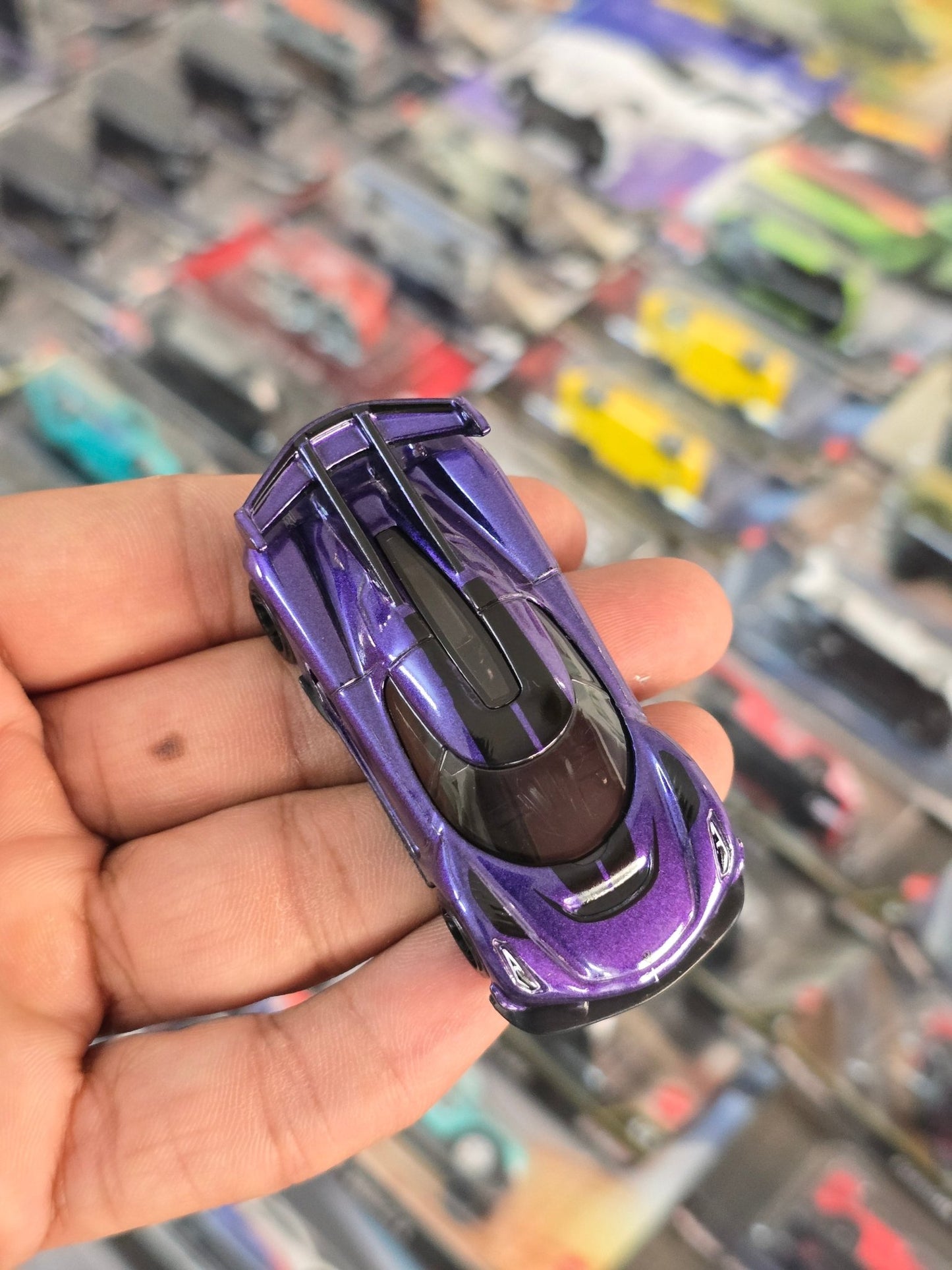 Hot Wheels 2020 Koenigsegg Jesko - Purple (Uncarded) - Kinder Logs