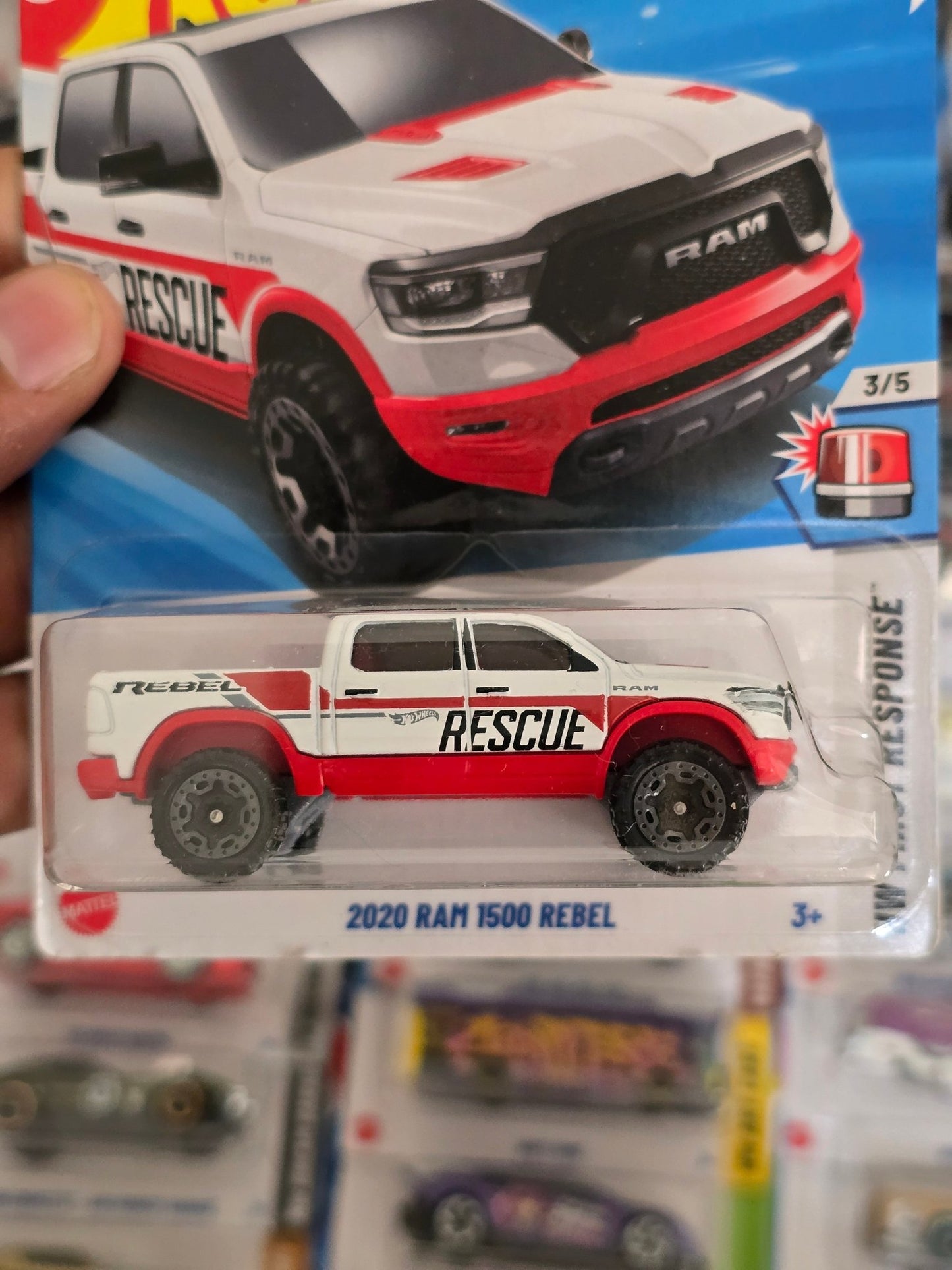 Hot Wheels 2020 RAM 1500 Rebel - White (Imported) - Kinder Logs