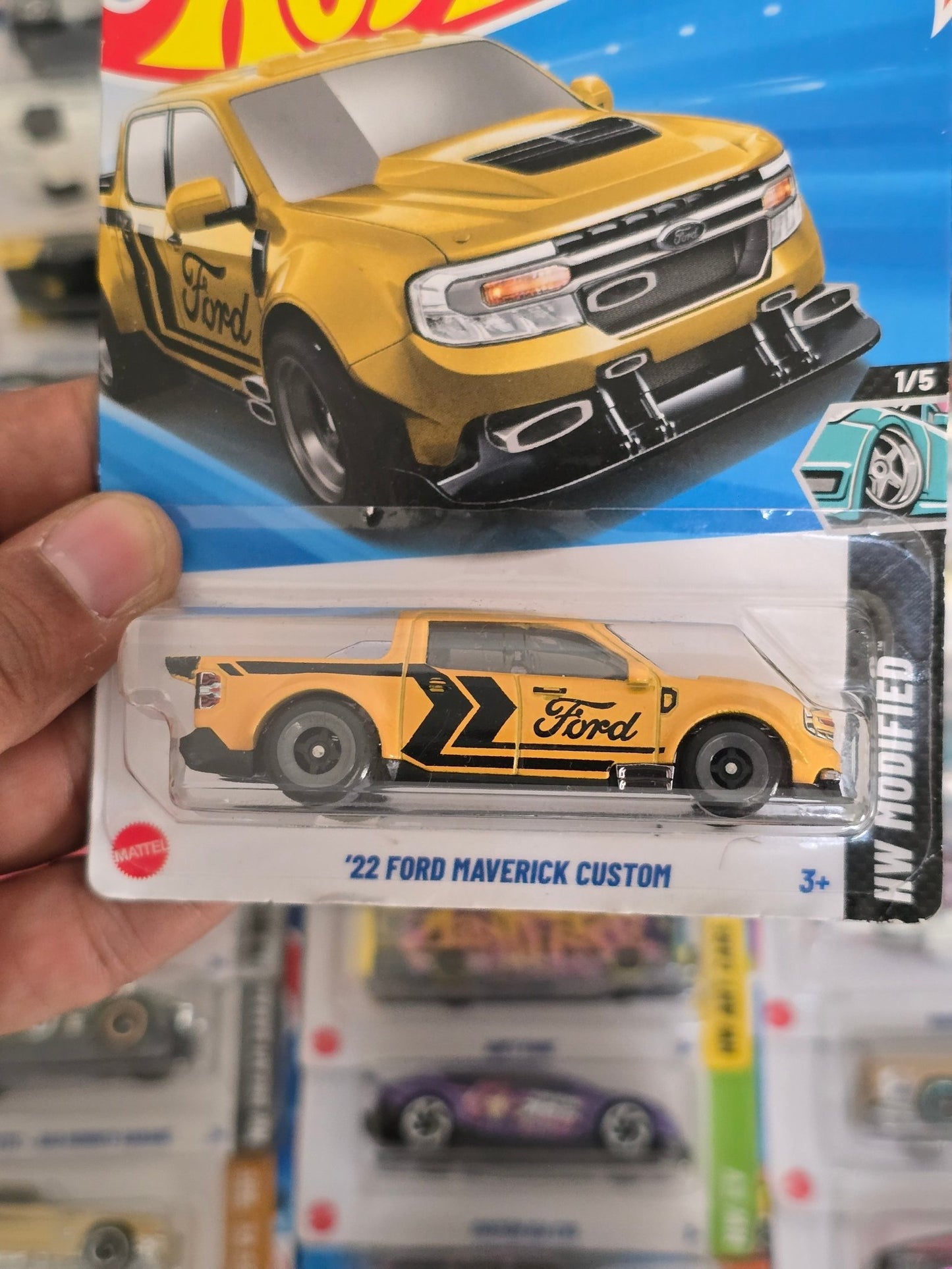 Hot Wheels 2022 Ford Maverick Custom (Imported) - Kinder Logs