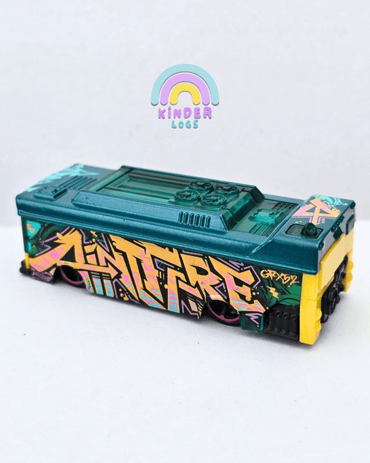 Hot Wheels Ain't Fare Bus 2025 (Uncarded - New) - Kinder Logs