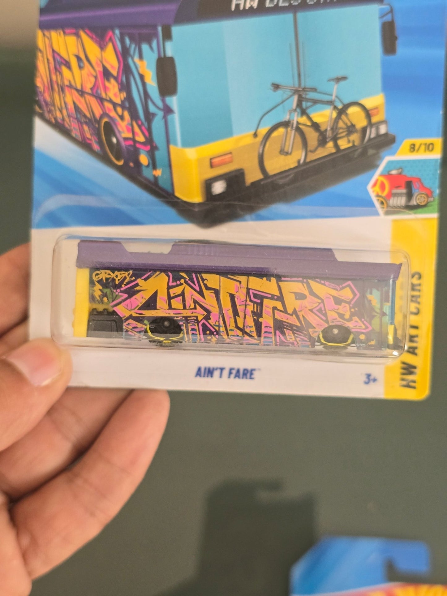 Hot Wheels Ain't Fare Bus (Imported) - Kinder Logs