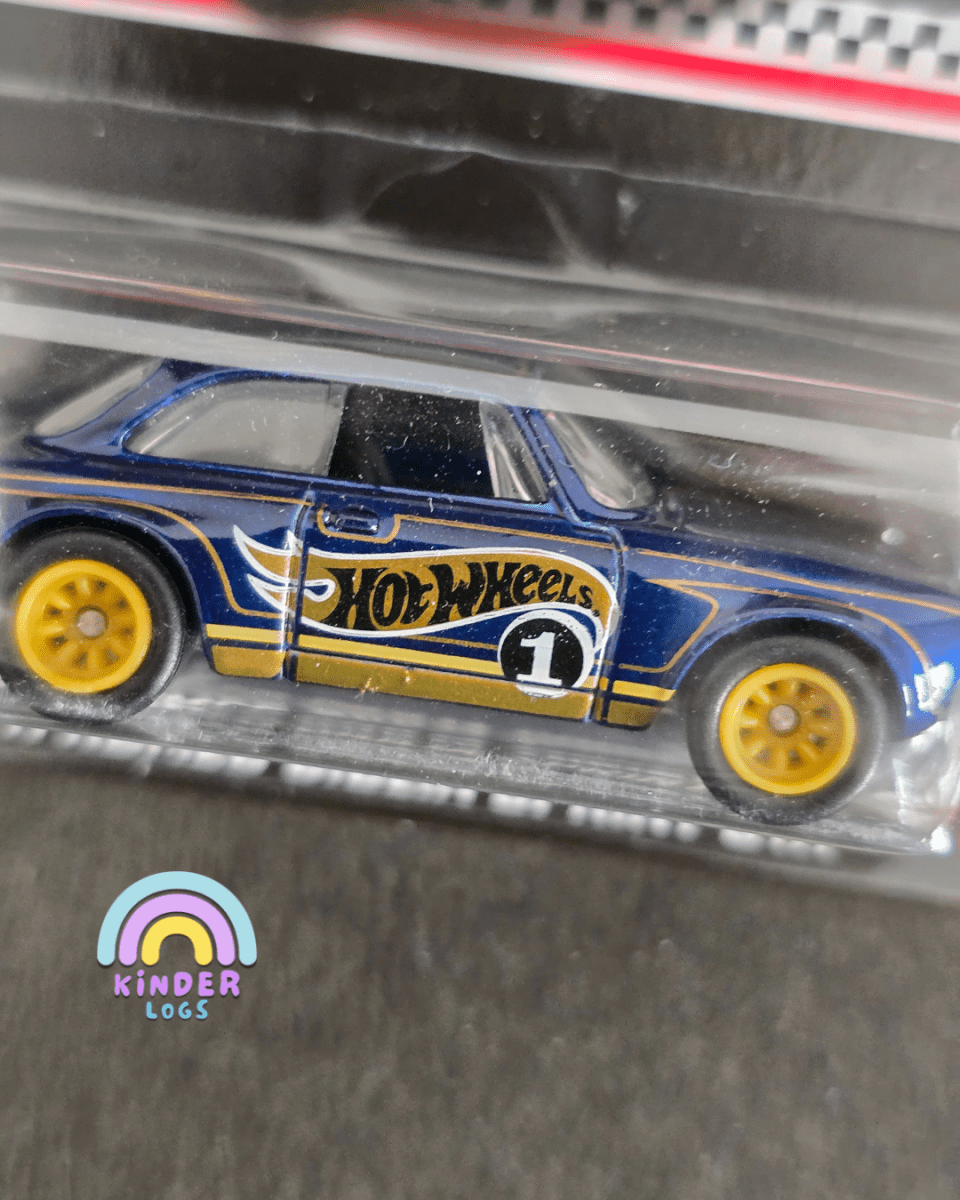 Hot Wheels Alfa Romeo Giulia Sprint GTA - 2022 Collector Edition - Kinder Logs