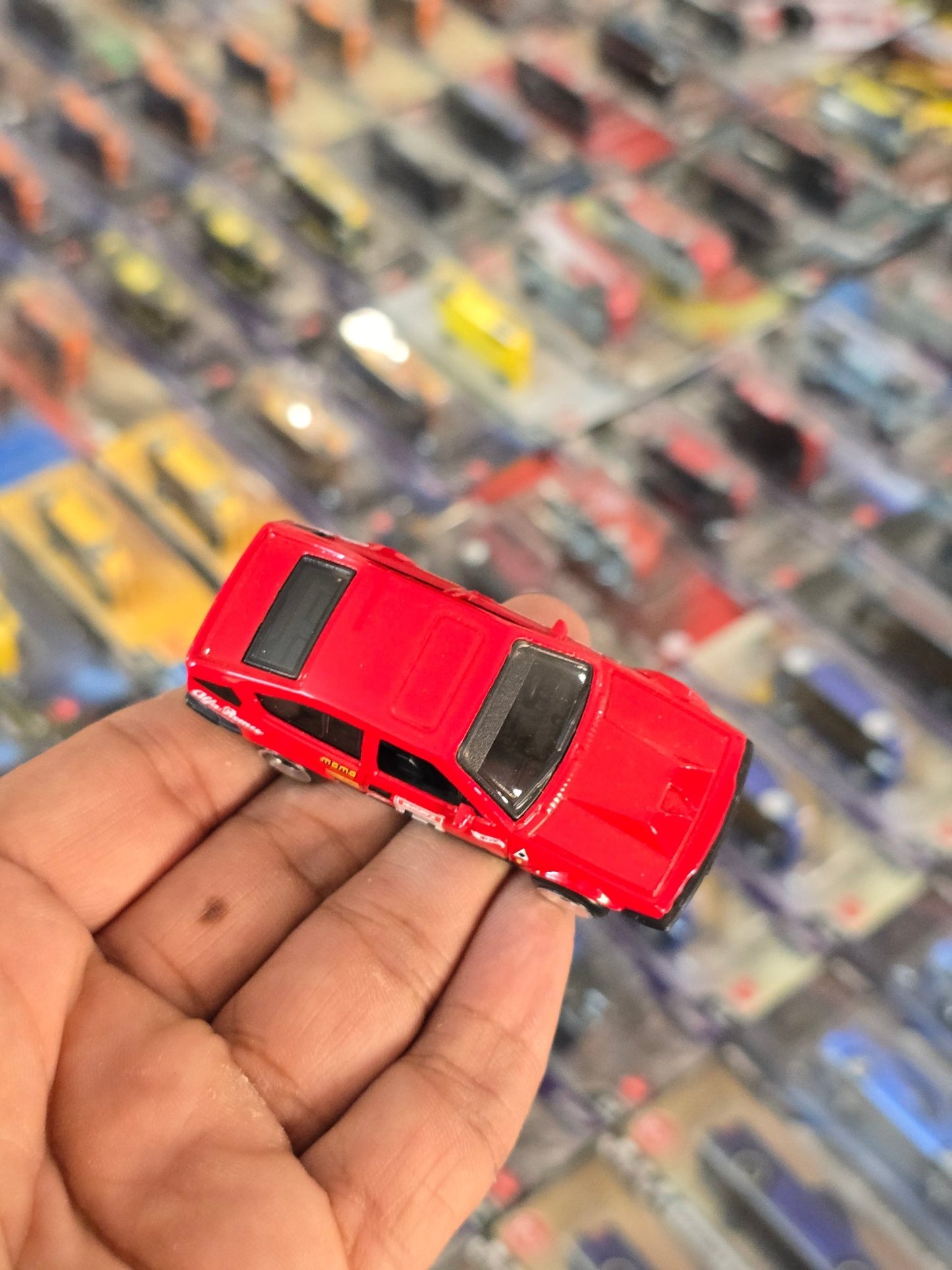 Hot Wheels Alfa Romeo GTV6 3.0 - Red (Uncarded) - Kinder Logs