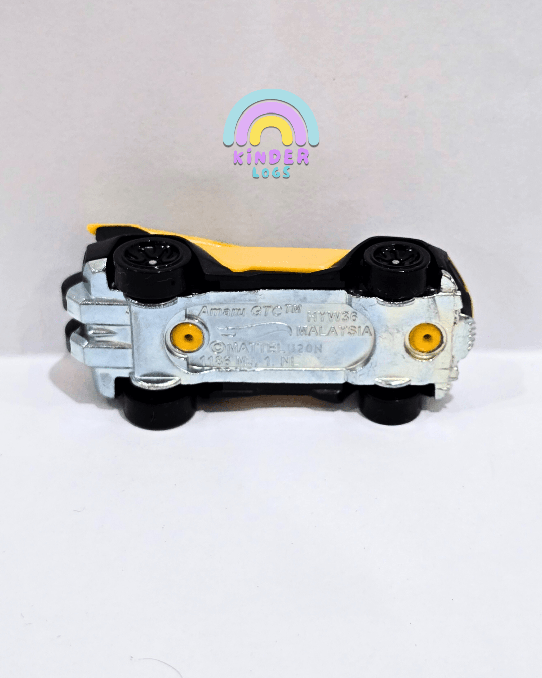 Hot Wheels Amaru GTC (Uncarded) - Kinder Logs