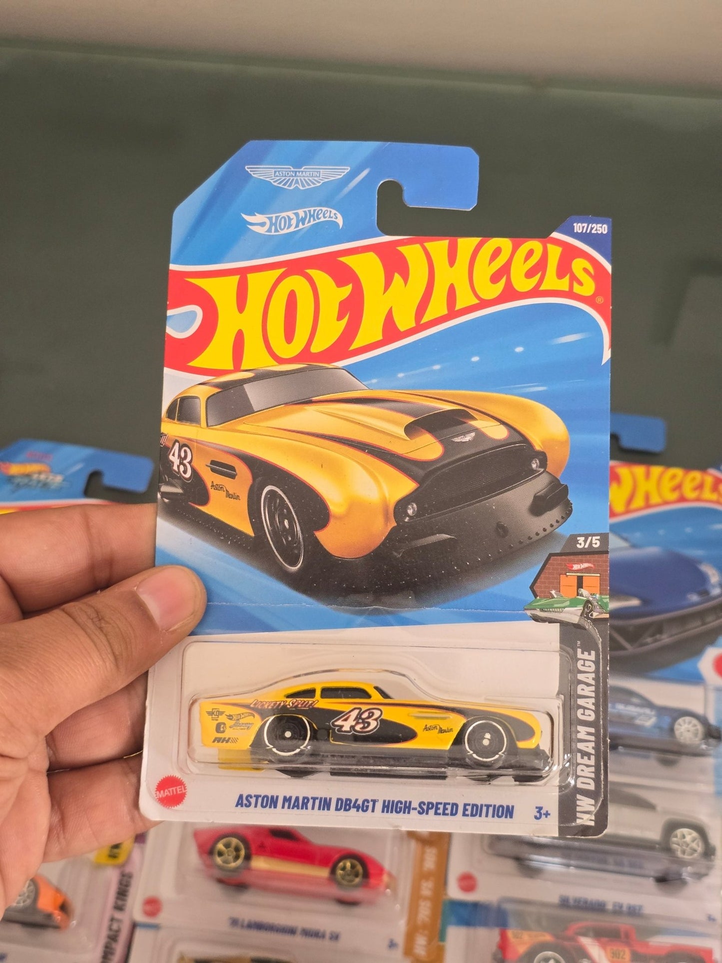 Hot Wheels Aston Martin DB4GT High - Speed Edition - Yellow (Imported) - Kinder Logs