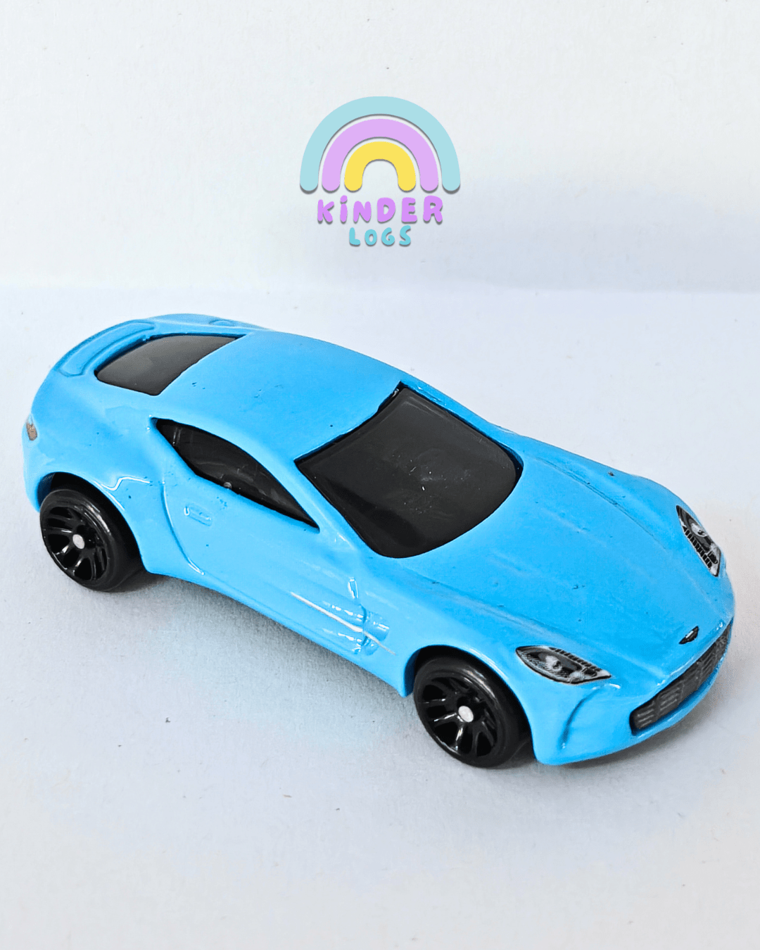 Hot Wheels Aston Martin One - 77 - Blue (Uncarded - New) - Kinder Logs