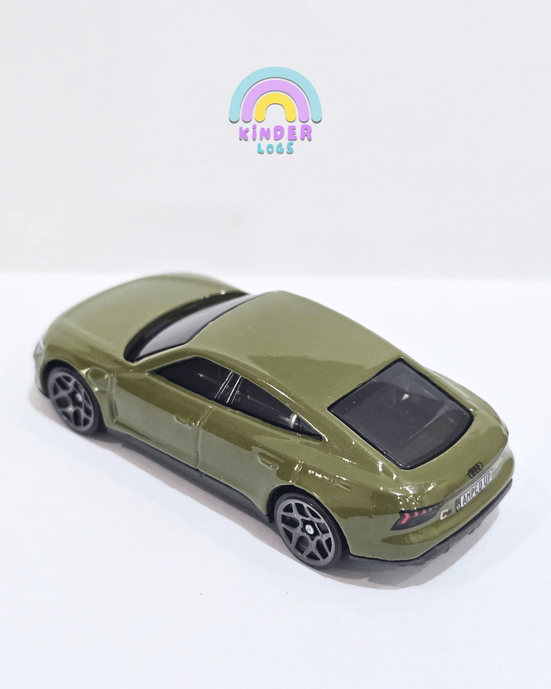 Hot Wheels Audi RS e - Tron GT - Rare Green Color (Uncarded) - Kinder Logs