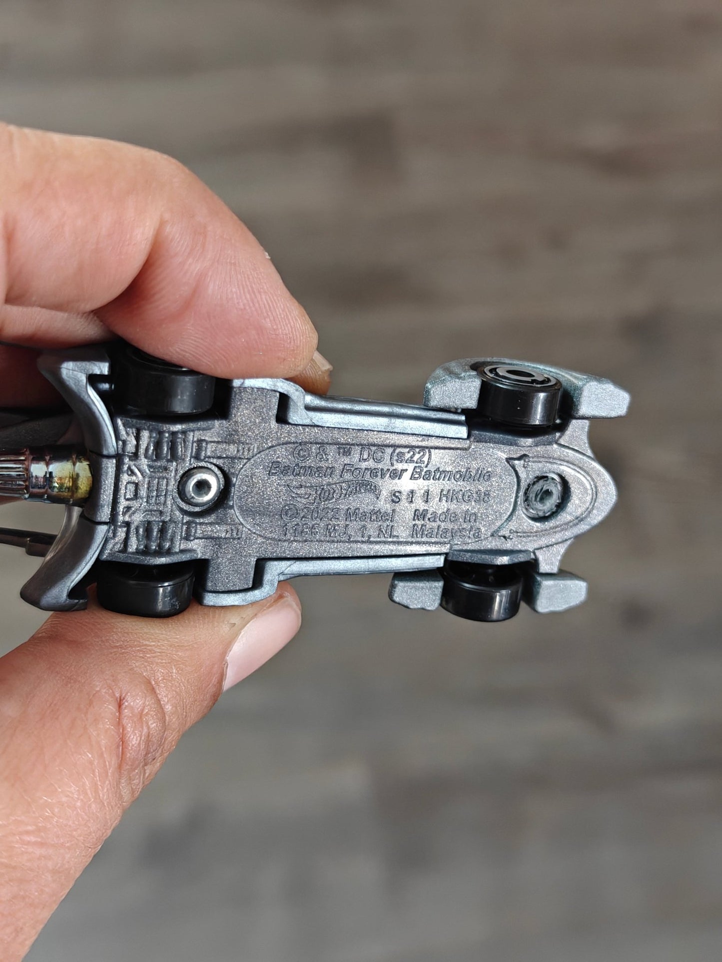 Hot Wheels Batman Forever Batmobile - Grey (Uncarded - New) - Kinder Logs