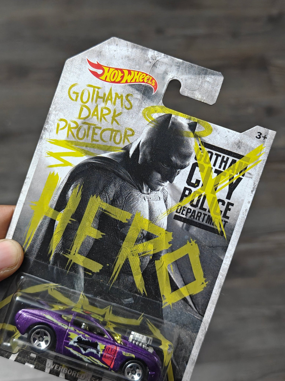 Hot Wheels Batman Overbored 454 - Gothams Dark Protector - Kinder Logs