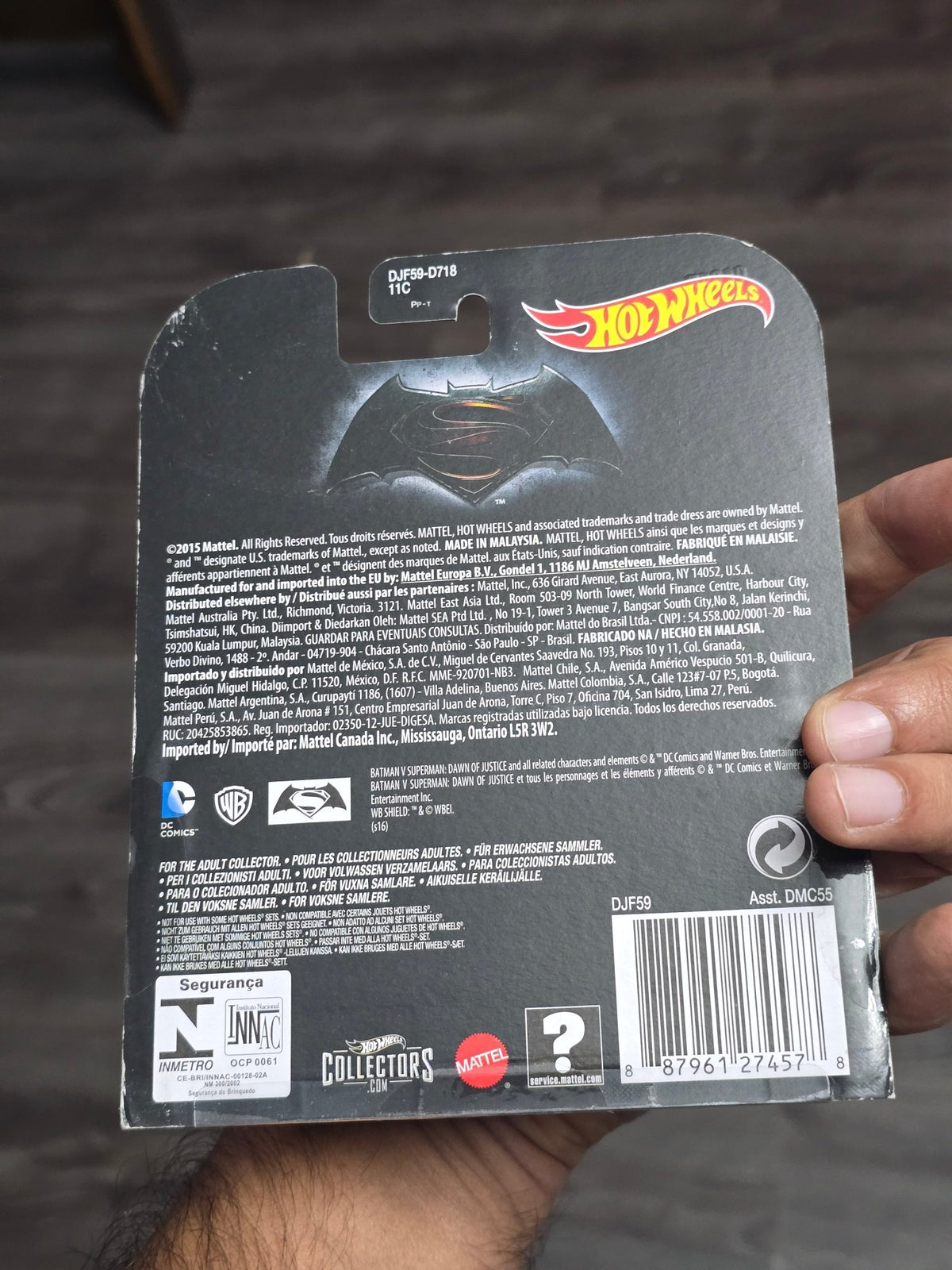 Hot Wheels Batman vs Superman Batwing (Rare Card) - Kinder Logs