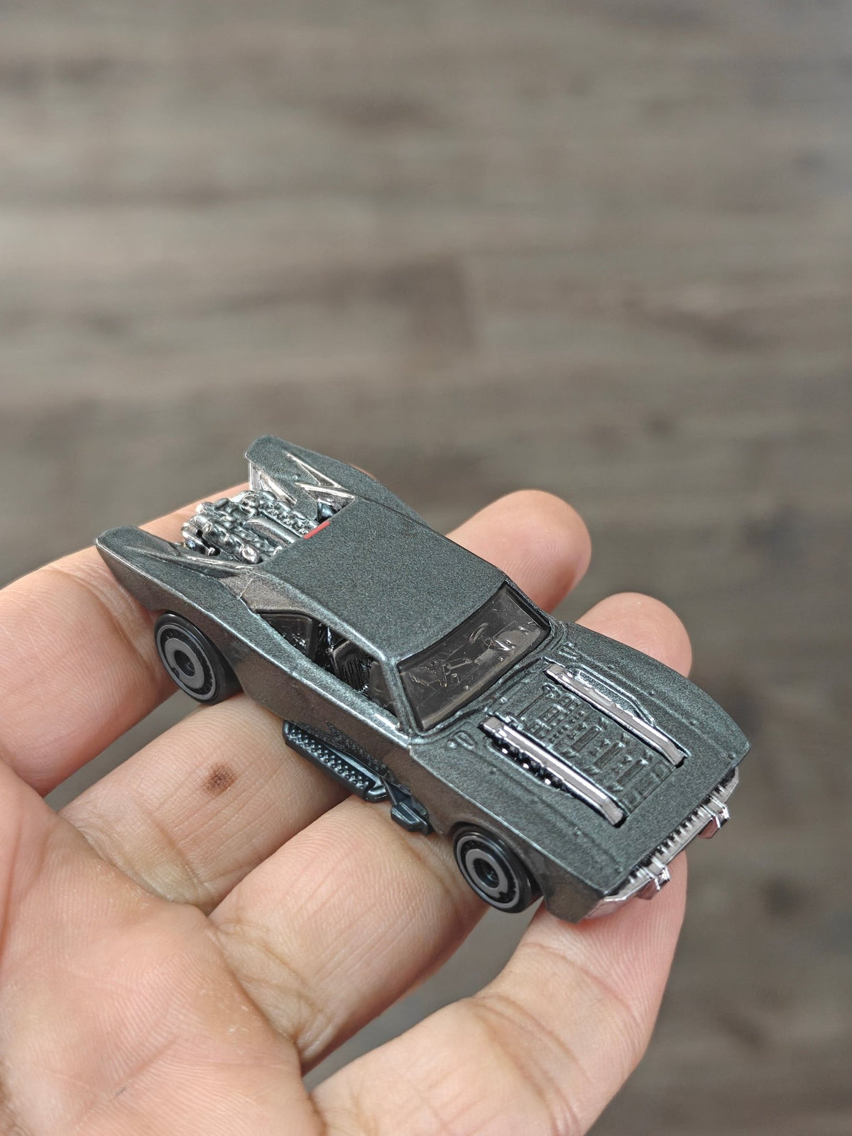 Hot Wheels Batmobile 2026 - Grey (Uncarded - New) - Kinder Logs
