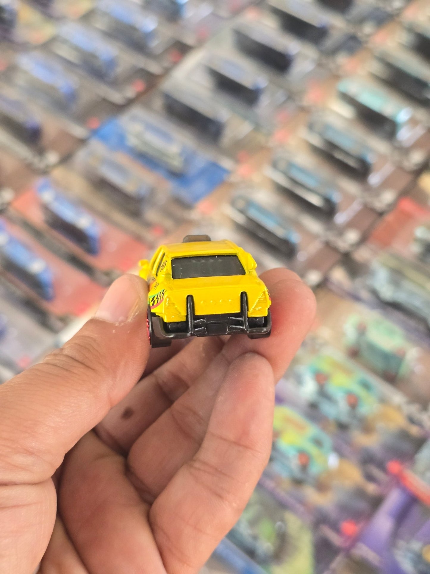 Hot Wheels Beach Taxi (Uncarded) - Kinder Logs