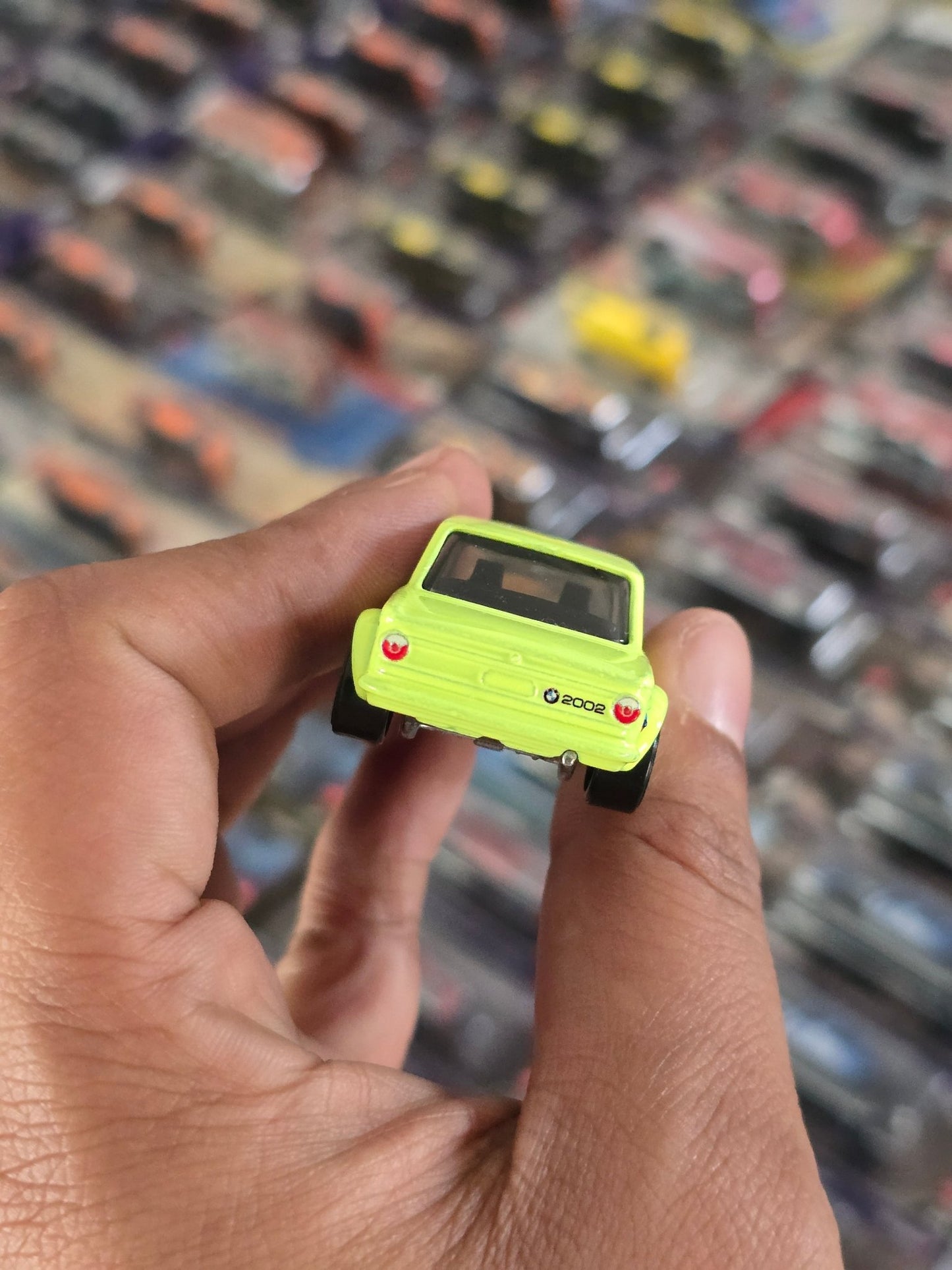 Hot Wheels BMW 2002 Neon Speeders - Green (Uncarded) - Kinder Logs
