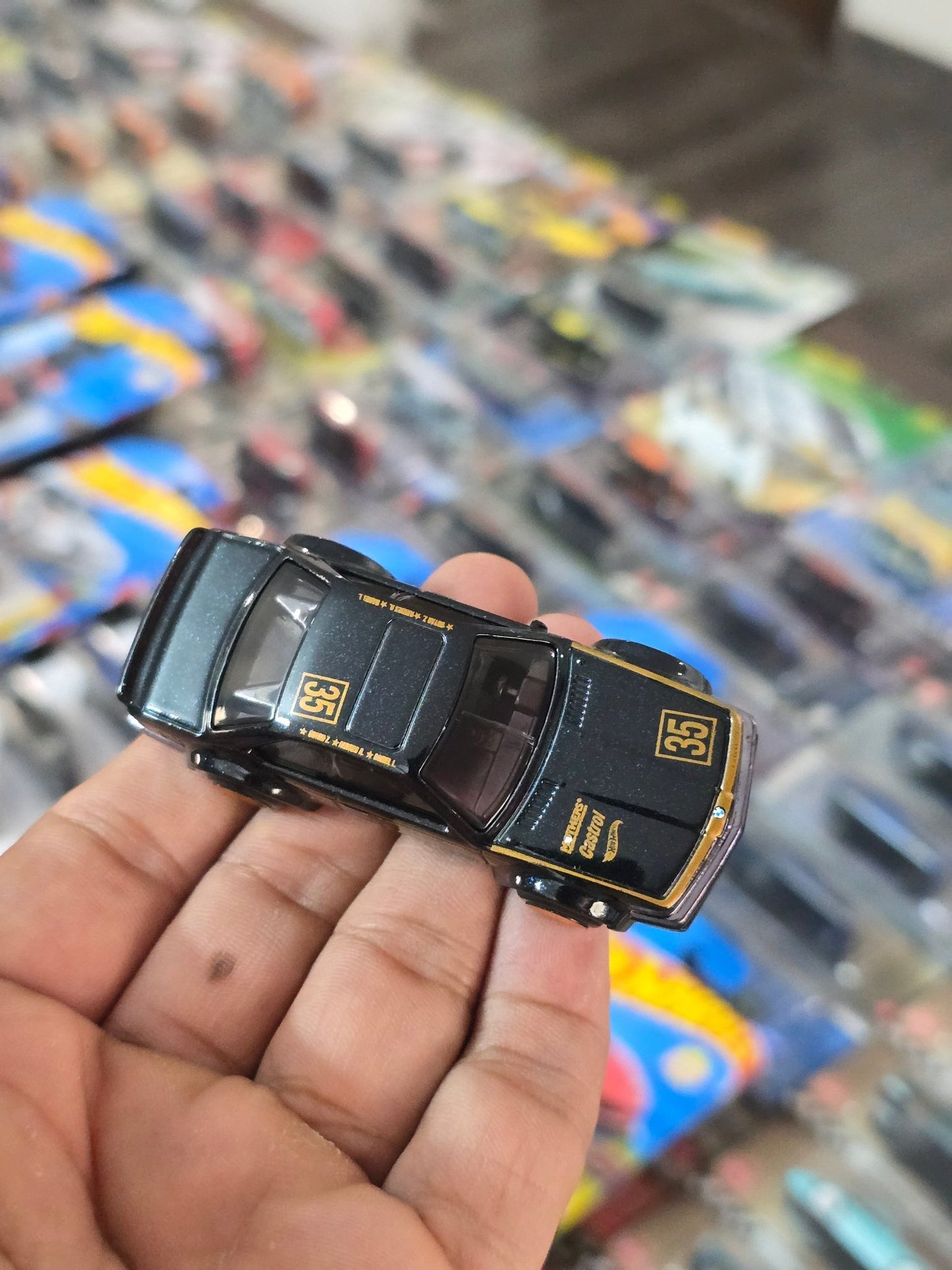 Hot Wheels BMW 635 CSi - Black (Uncarded) - Kinder Logs