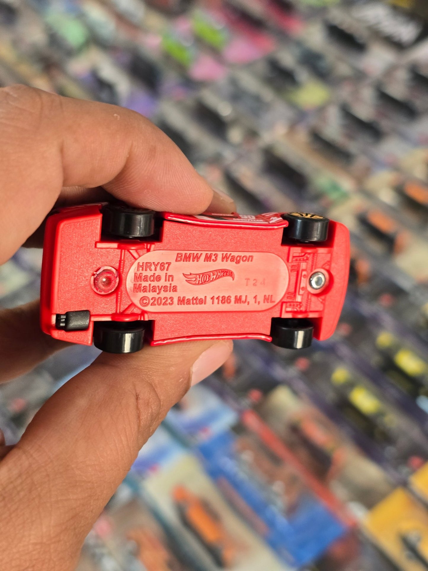 Hot Wheels BMW M3 Wagon - Red (Uncarded) - Kinder Logs