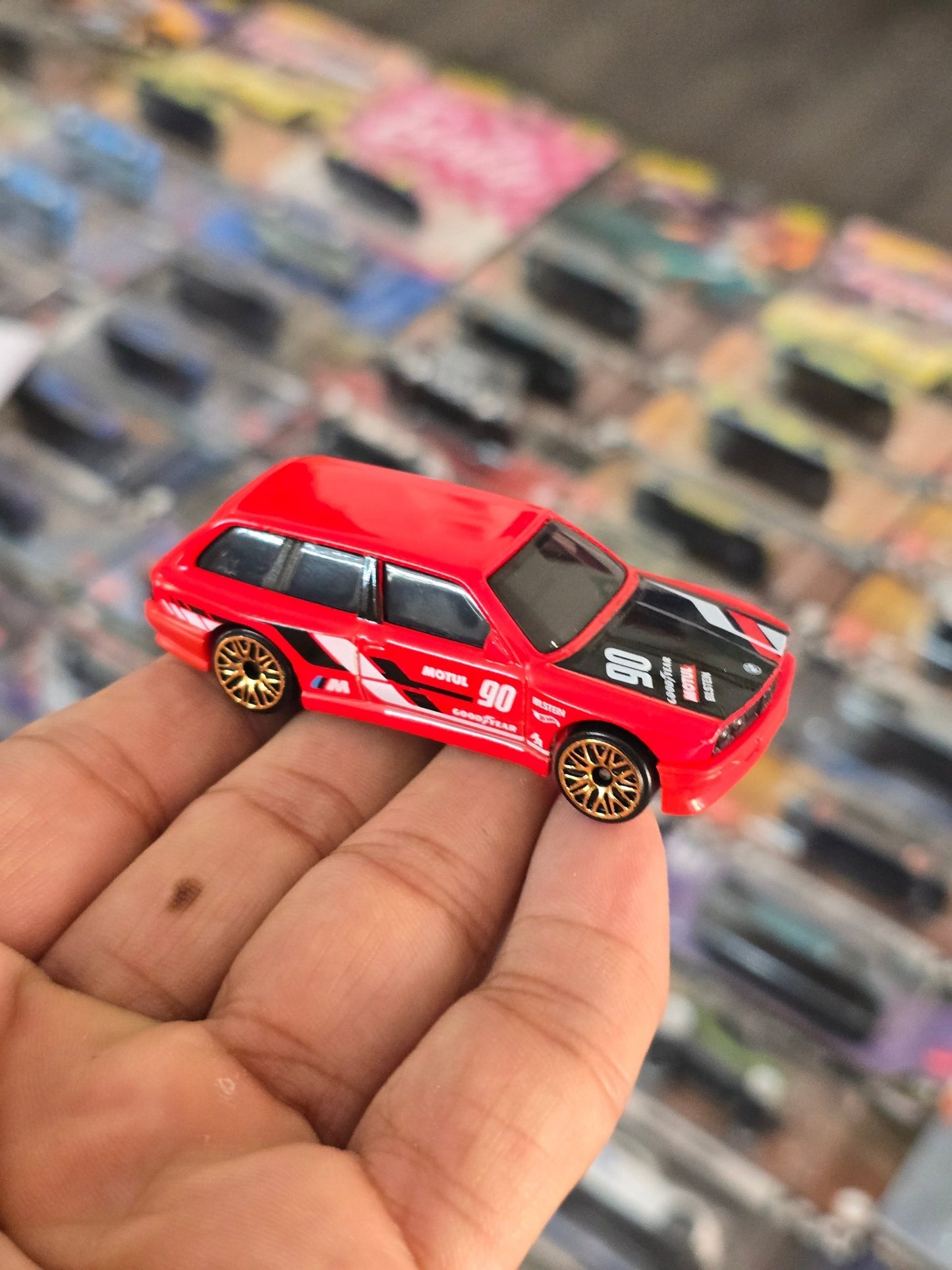 Hot Wheels BMW M3 Wagon - Red (Uncarded) - Kinder Logs