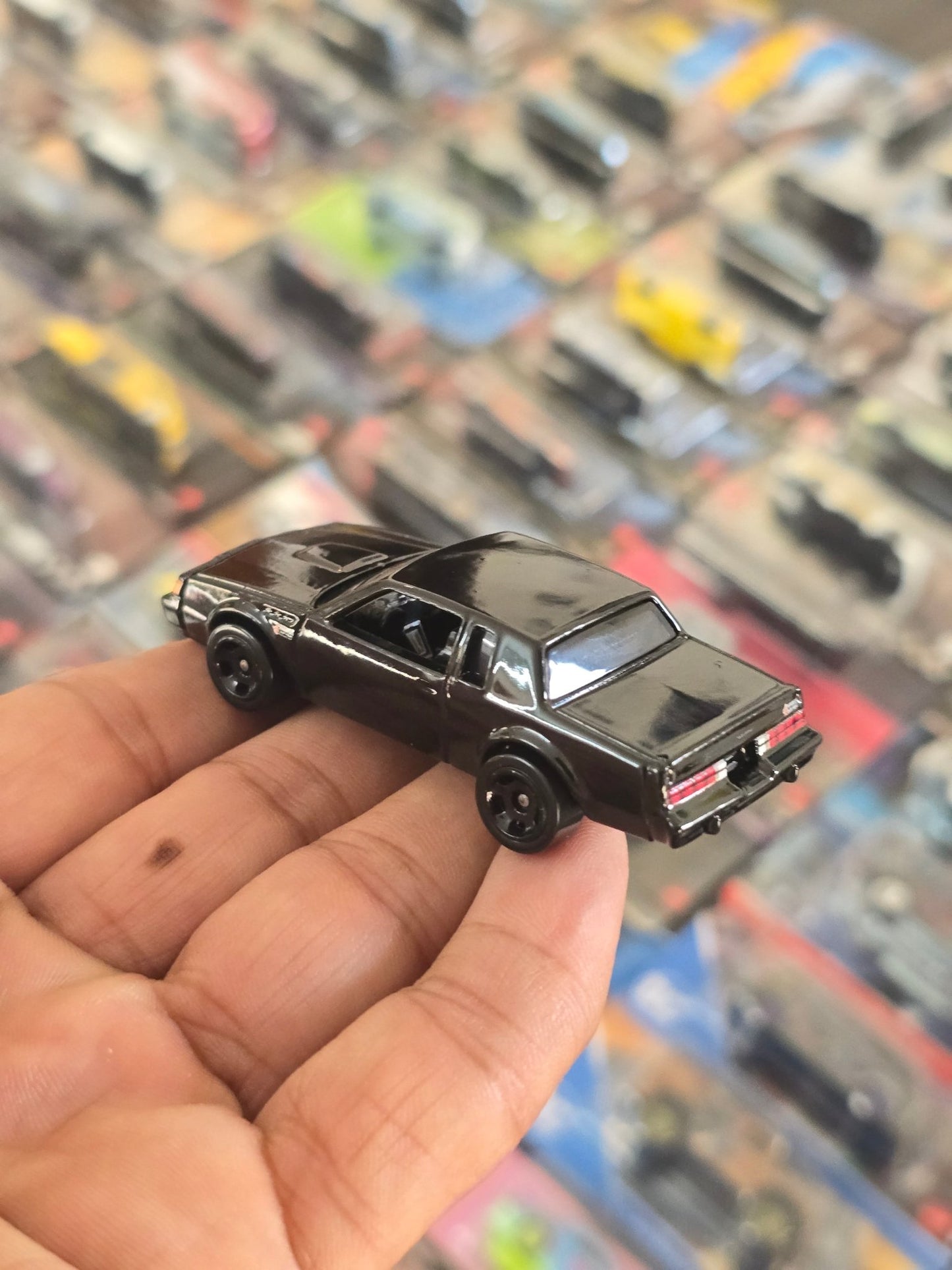 Hot Wheels Buick Regal GNX - Fast And Furious (Uncarded) - Kinder Logs