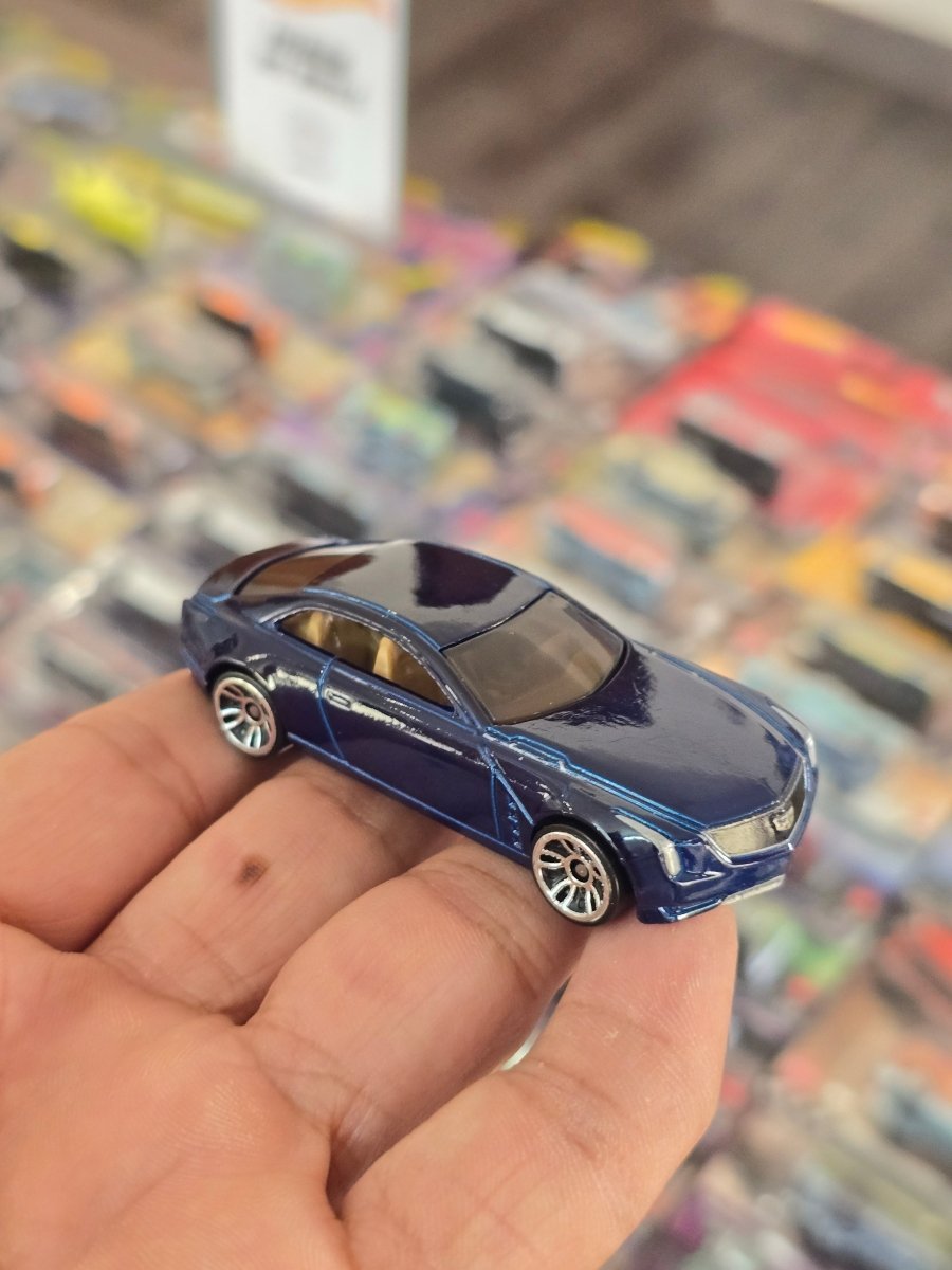 Hot Wheels Cadillac Elmiraj (Uncarded) - Kinder Logs