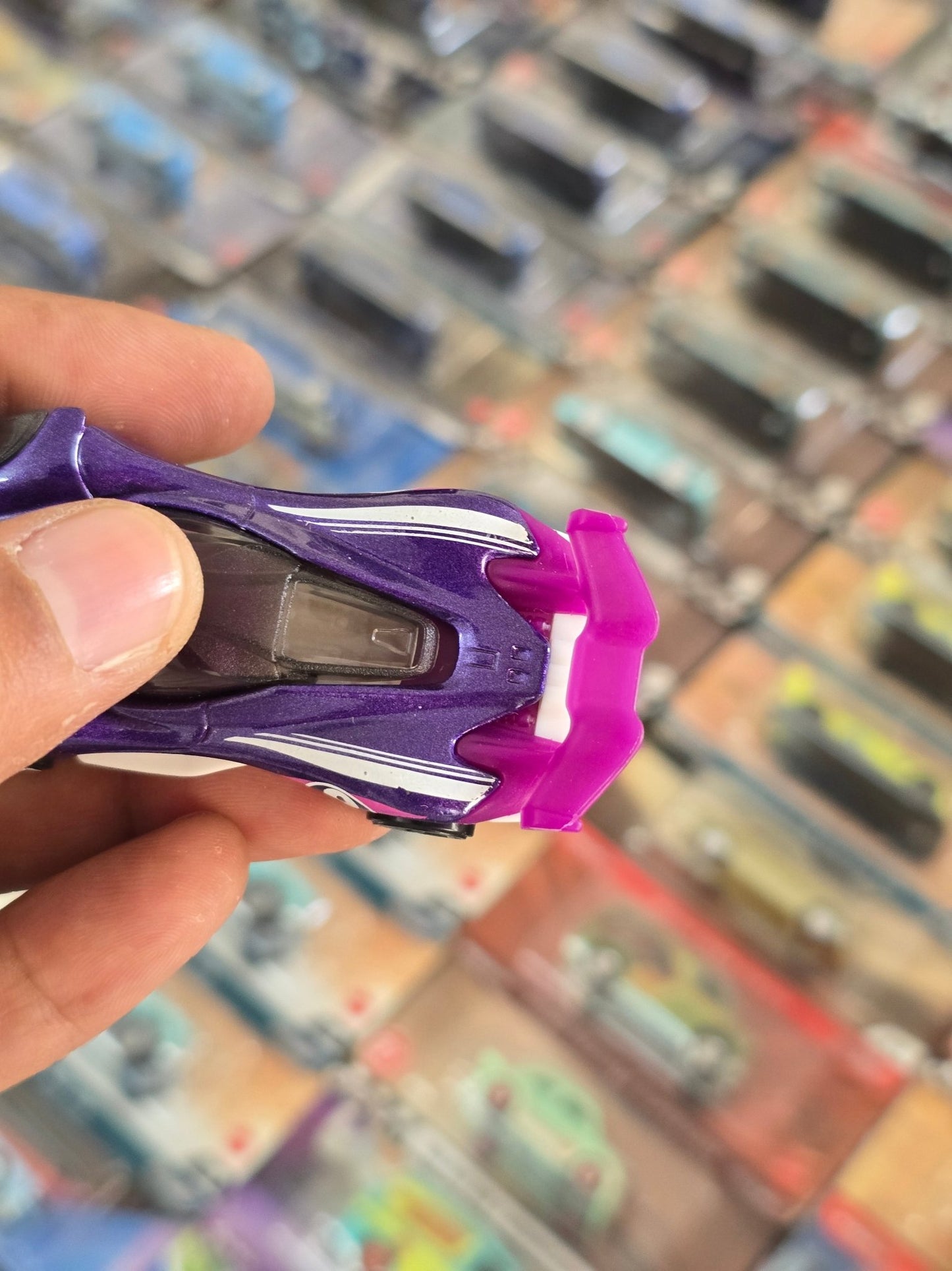 Hot Wheels Celero GT - Purple (Uncarded) - Kinder Logs