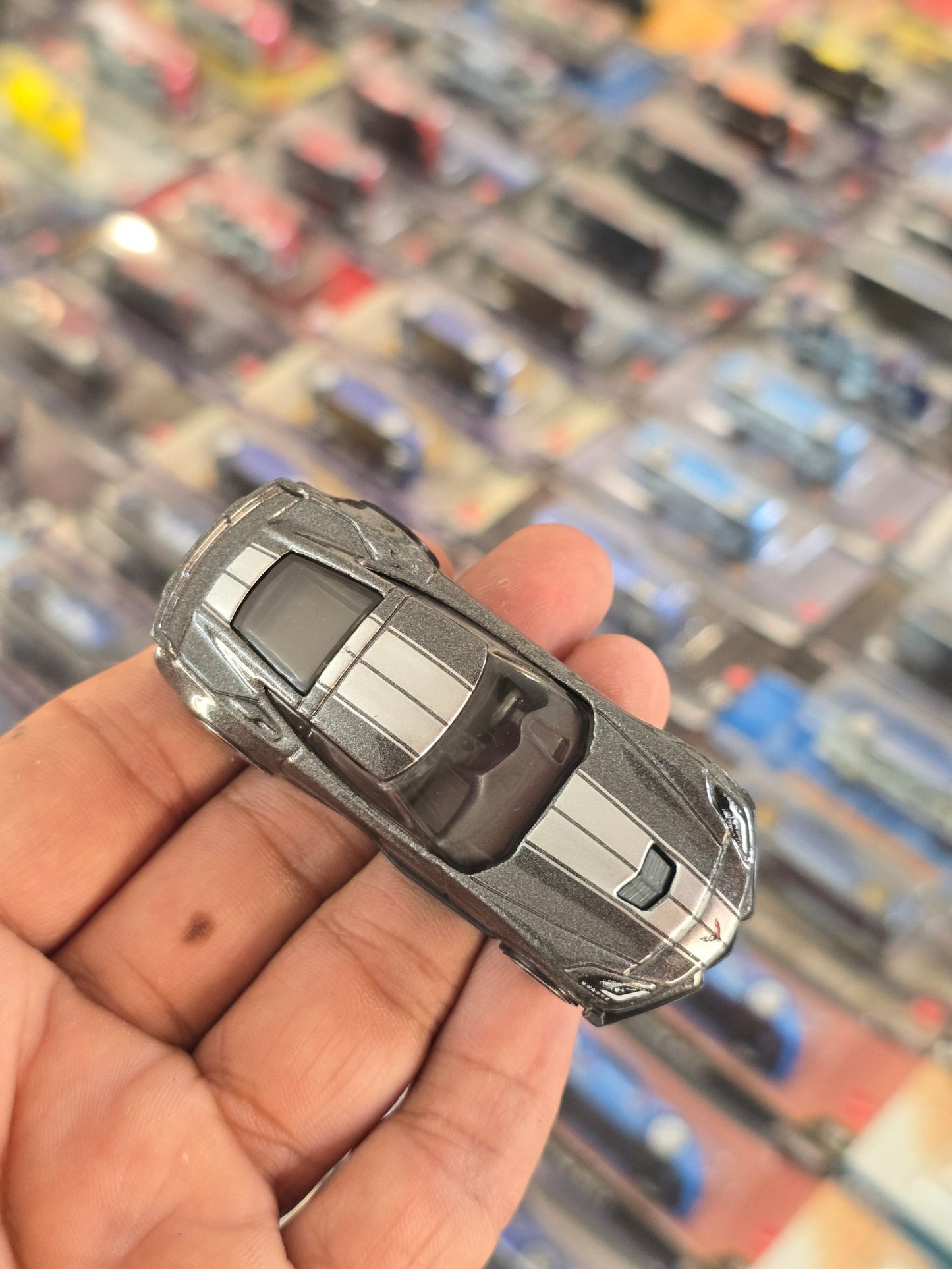 Hot Wheels Chevrolet Corvette C7 Z06 - Grey (Uncarded) - Kinder Logs