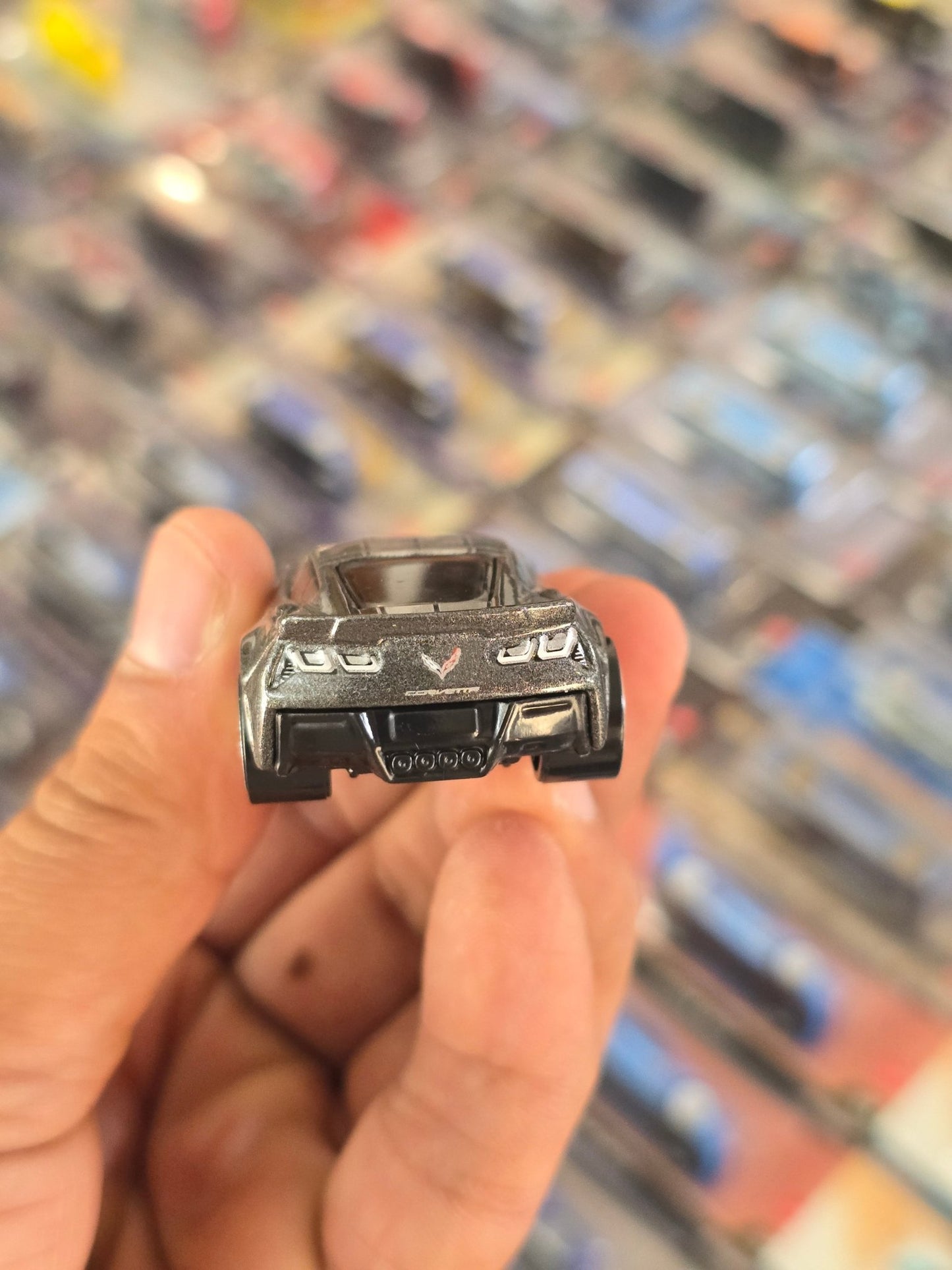 Hot Wheels Chevrolet Corvette C7 Z06 - Grey (Uncarded) - Kinder Logs