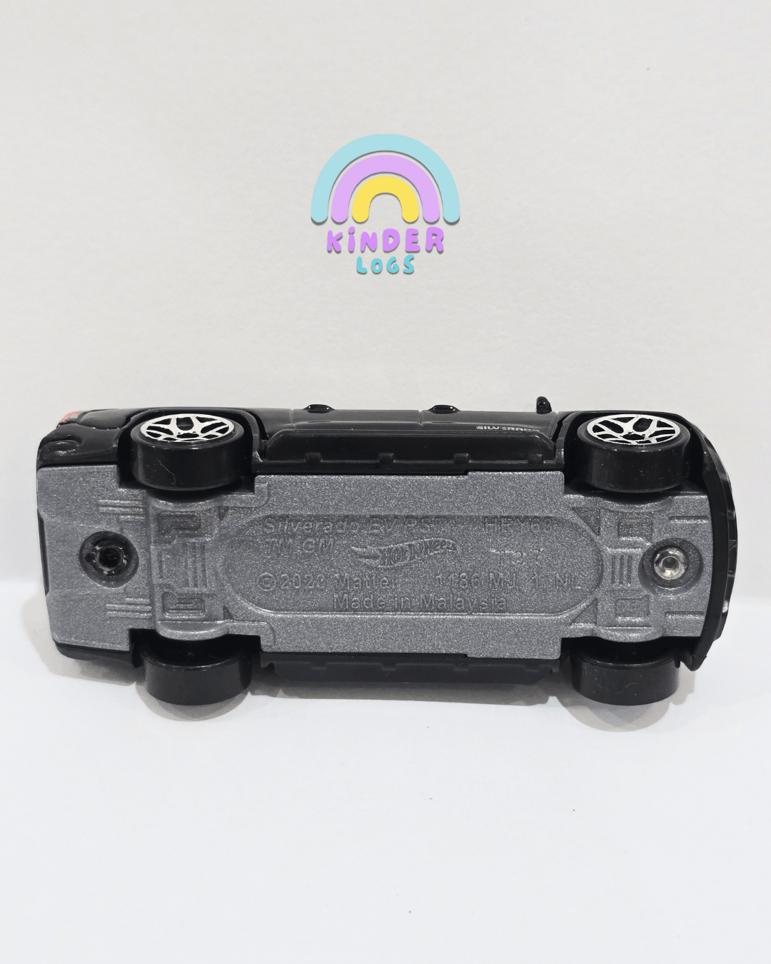 Hot Wheels Chevrolet Silverado EV RST - Black (Uncarded) - Kinder Logs