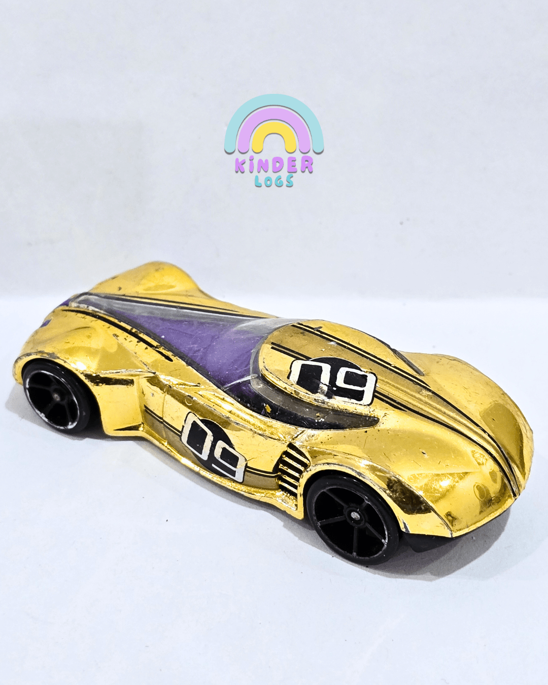 Hot Wheels COVELIGHT - GOLD No. 9 (Used Car) - Kinder Logs