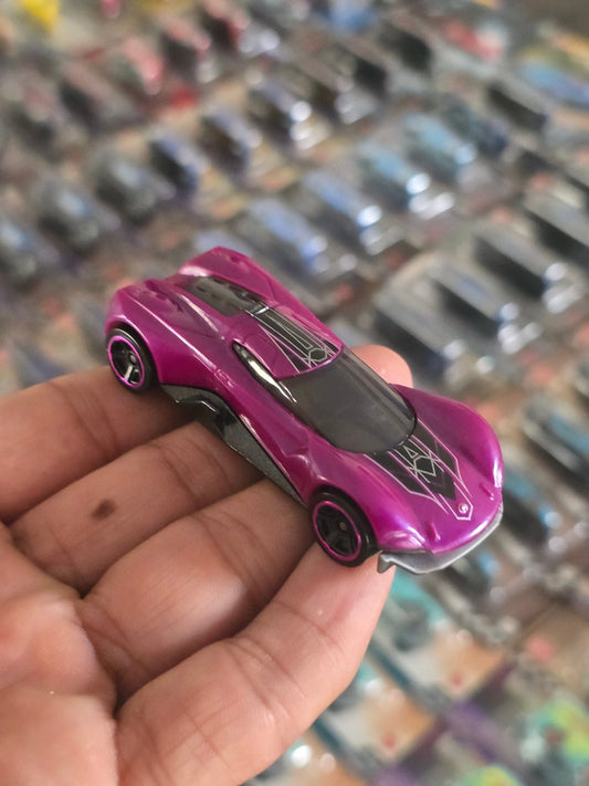 Hot Wheels Crescendo Sports Car (Uncarded) - Kinder Logs
