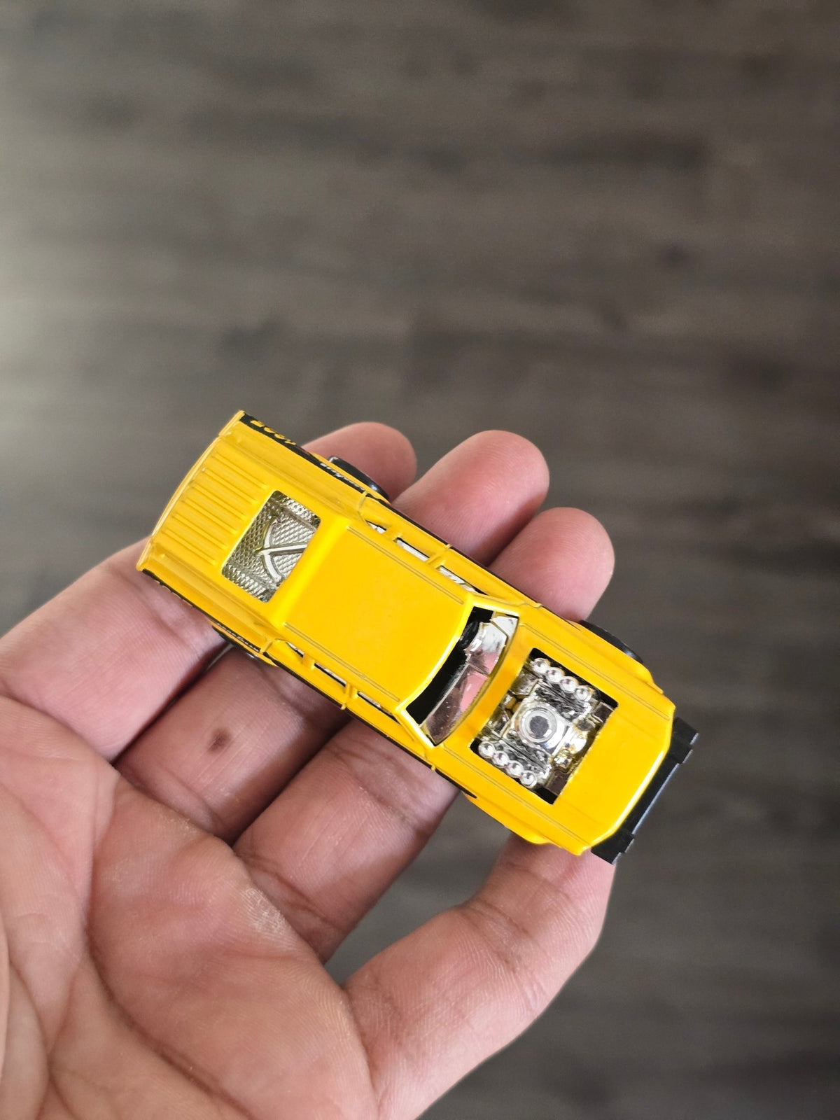 Hot Wheels Cruise Bruiser - Yellow (Uncarded - New) - Kinder Logs