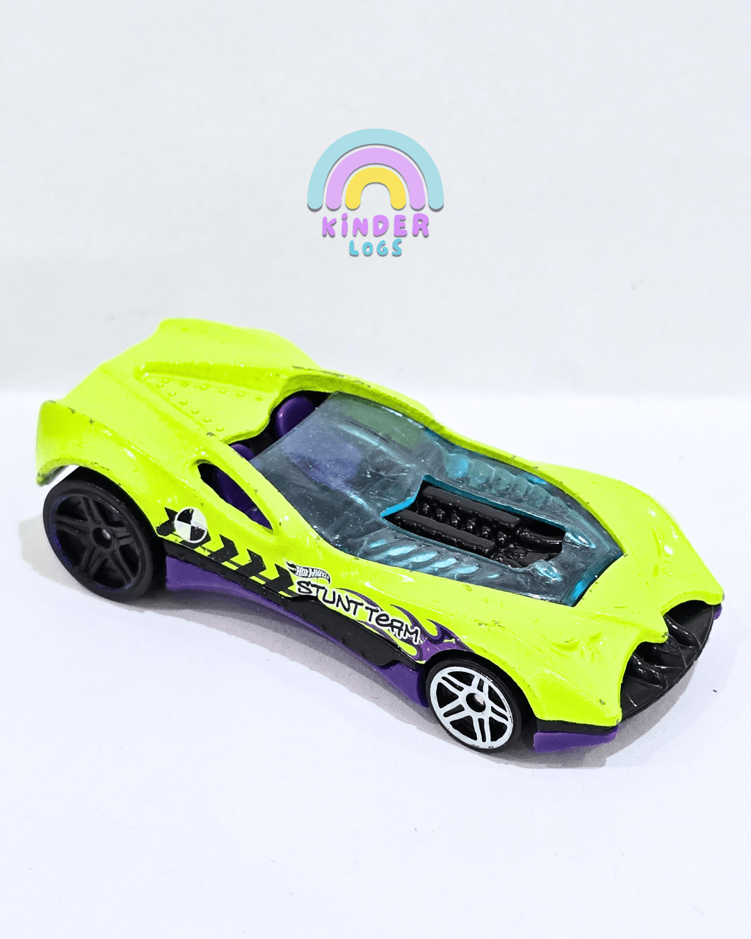 Hot Wheels CUL8R Stunt Team Car (Used Car) - Kinder Logs
