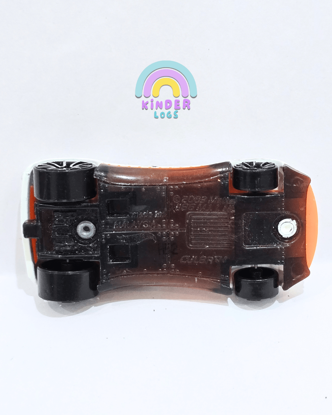 Hot Wheels Cul8r - White (Used Car) - Kinder Logs