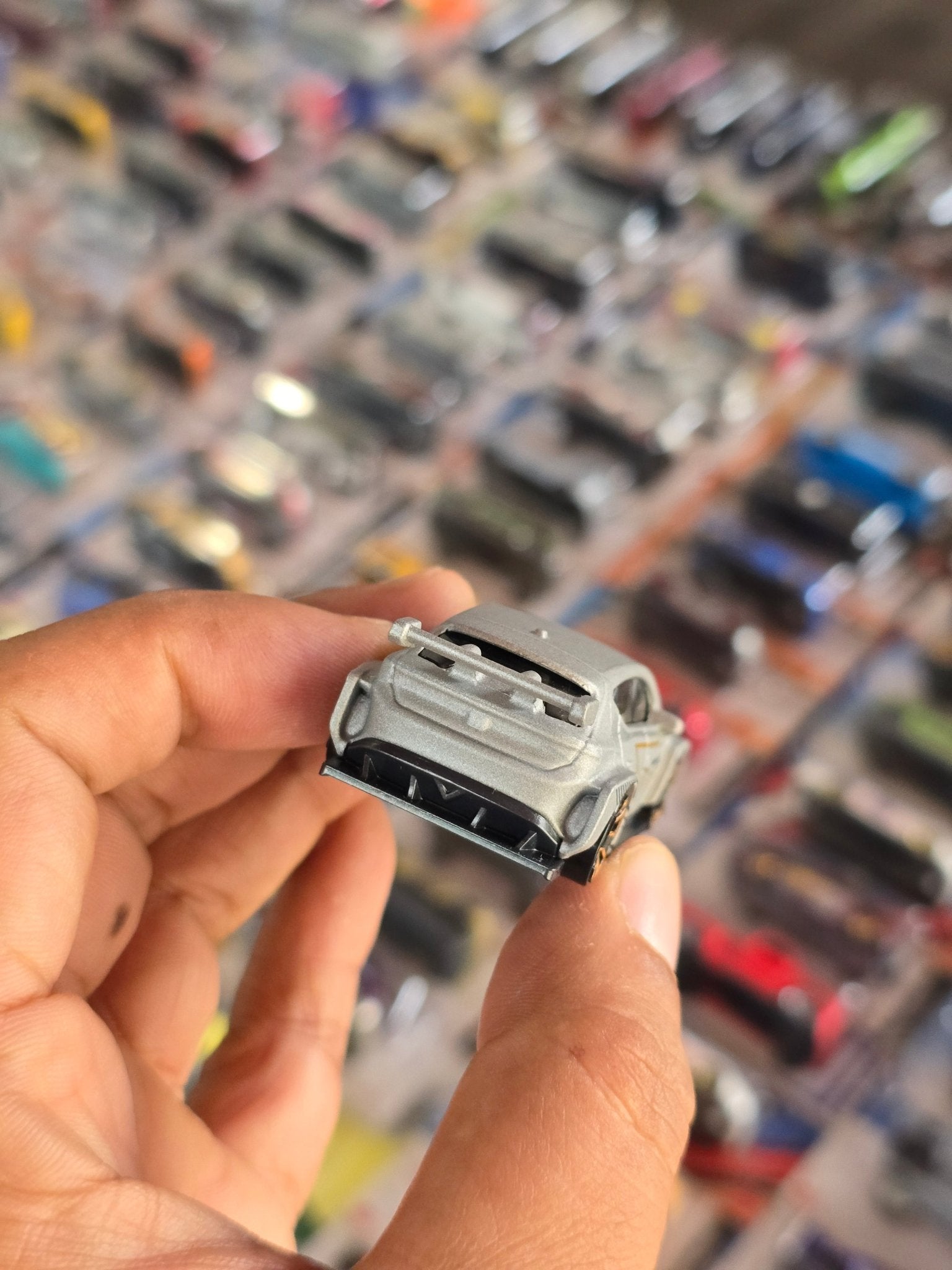 Hot Wheels CUPRA e - RACER - Grey (Uncarded) - Kinder Logs