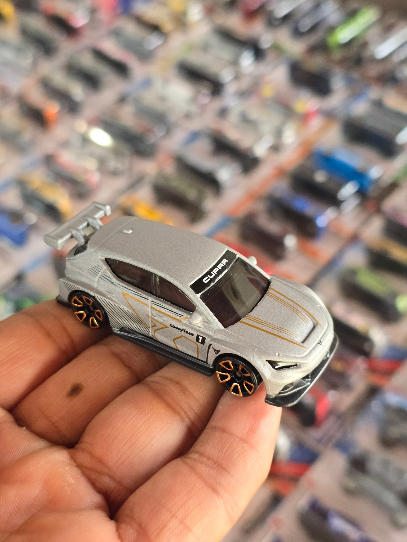 Hot Wheels CUPRA e - RACER - Grey (Uncarded) - Kinder Logs