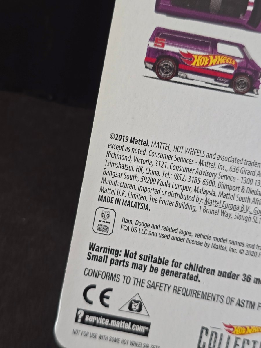 Hot Wheels Custom 1977 Dodge Van - 2020 Collector Edition - Kinder Logs