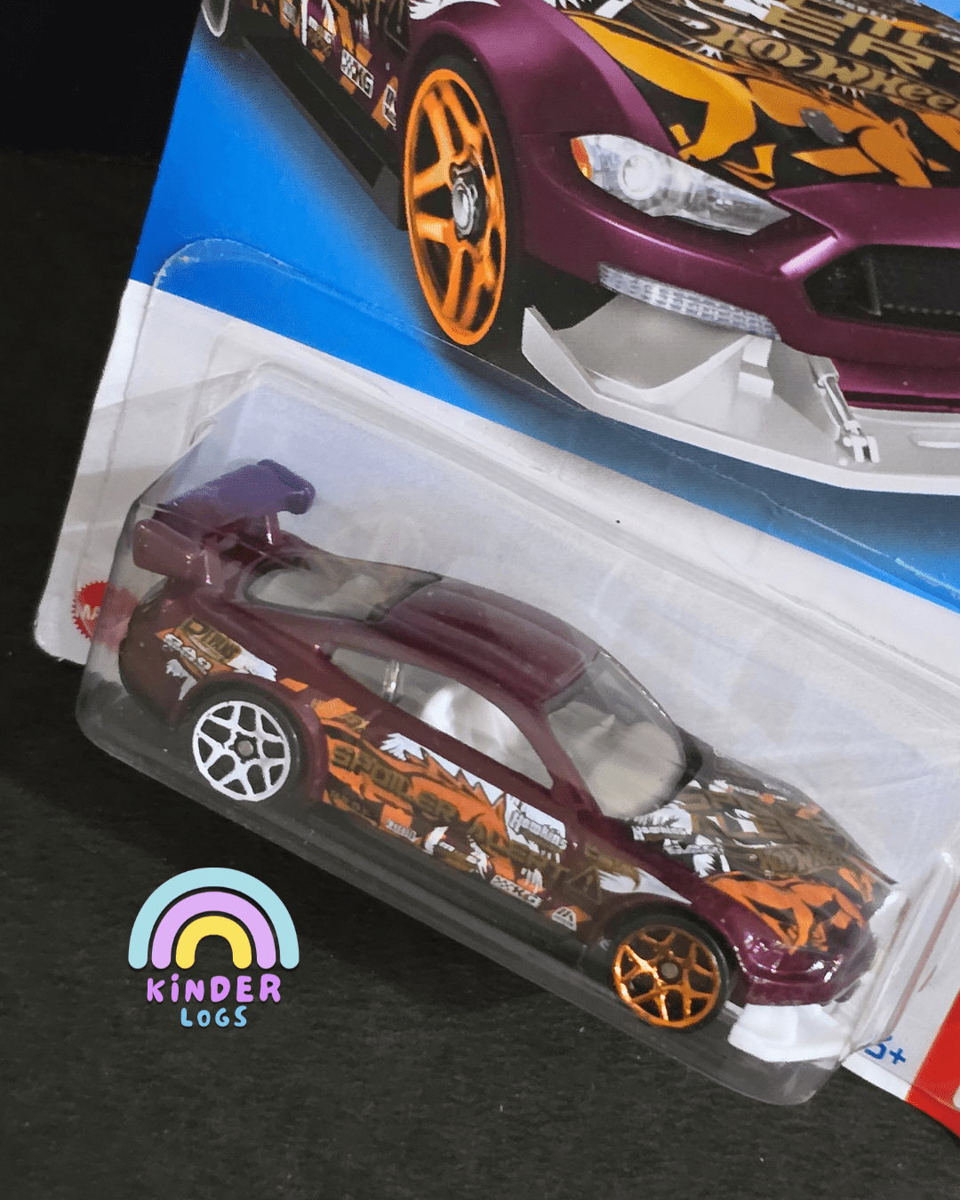 Hot Wheels Custom 2018 Ford Mustang GT - Spoiler Alert (Imported) - Kinder Logs