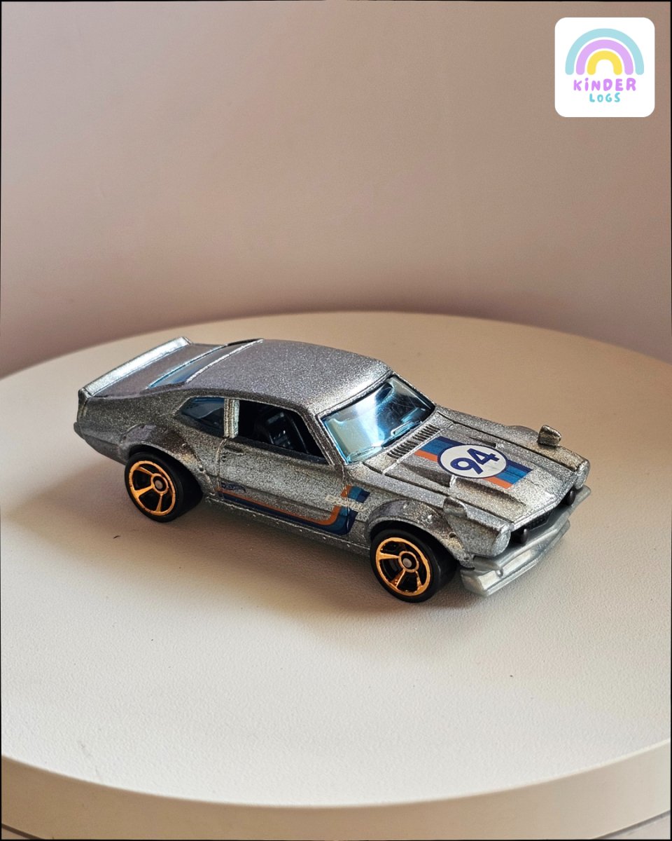 Hot Wheels Custom Ford Maverick (Uncarded) - Kinder Logs