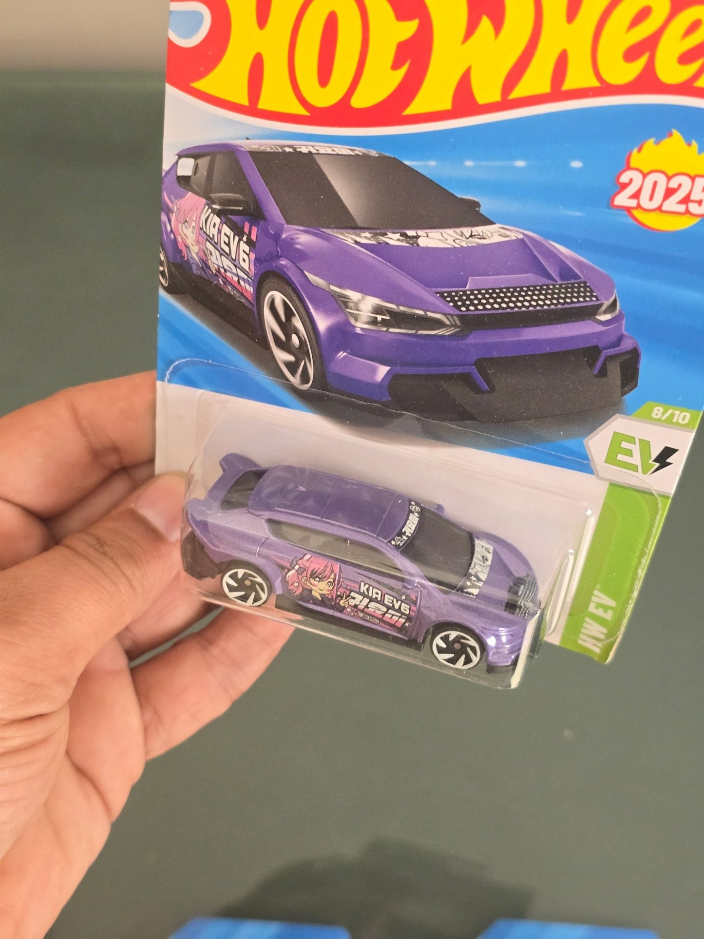 Hot Wheels Custom Kia EV6 (Imported) - Kinder Logs