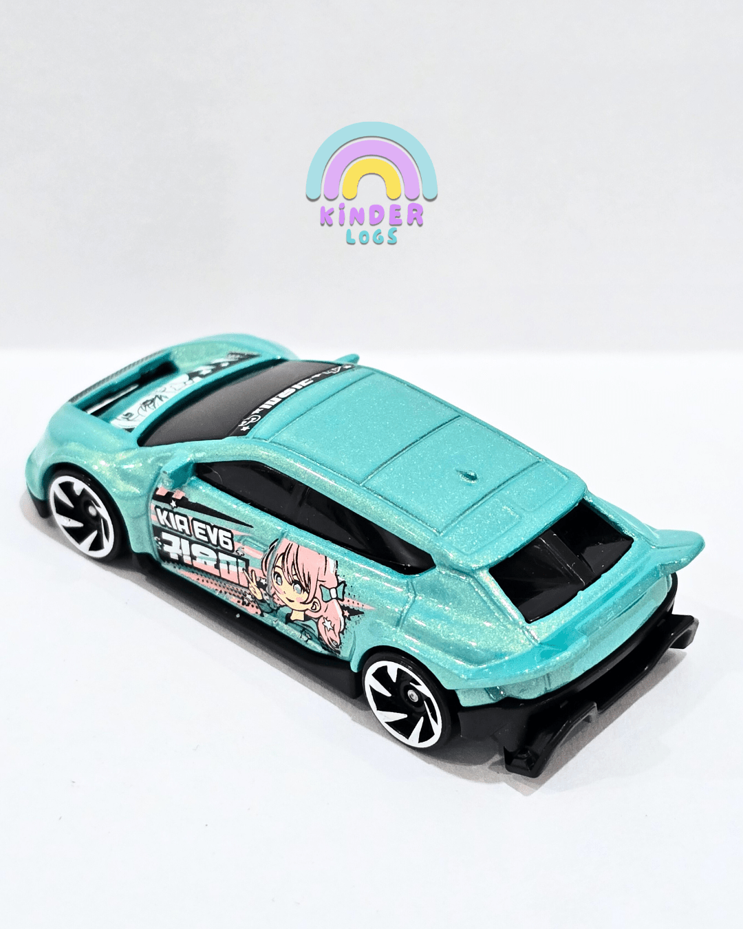 Hot Wheels Custom Kia EV6 (Uncarded) - Kinder Logs